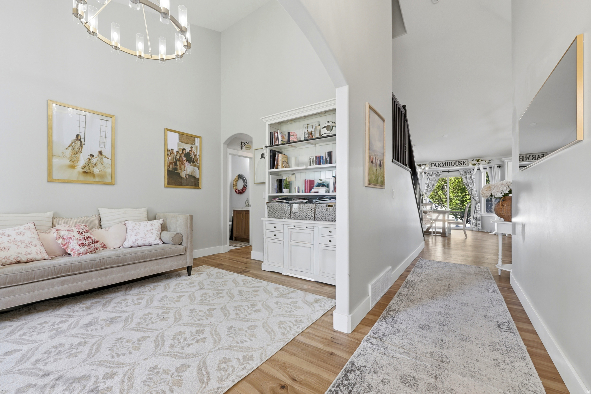 MEADOWS - Residential