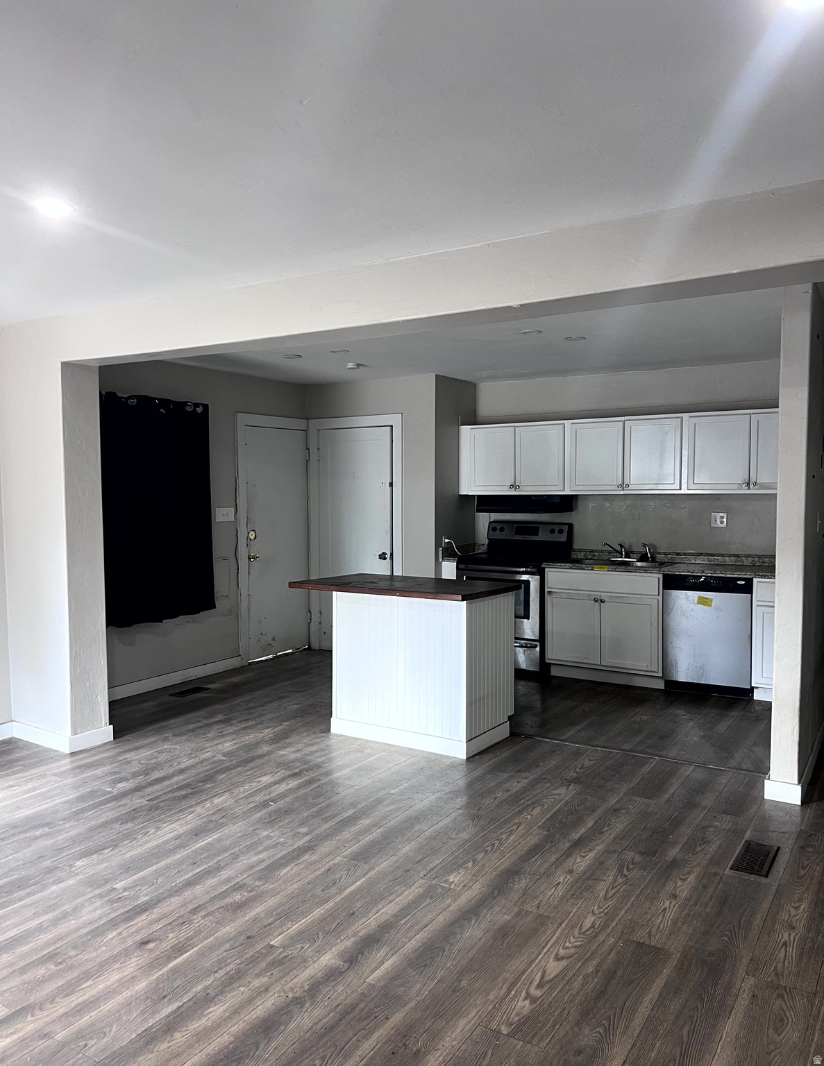 WOODMANSEES MAIN STREET ADDITION - Residential
