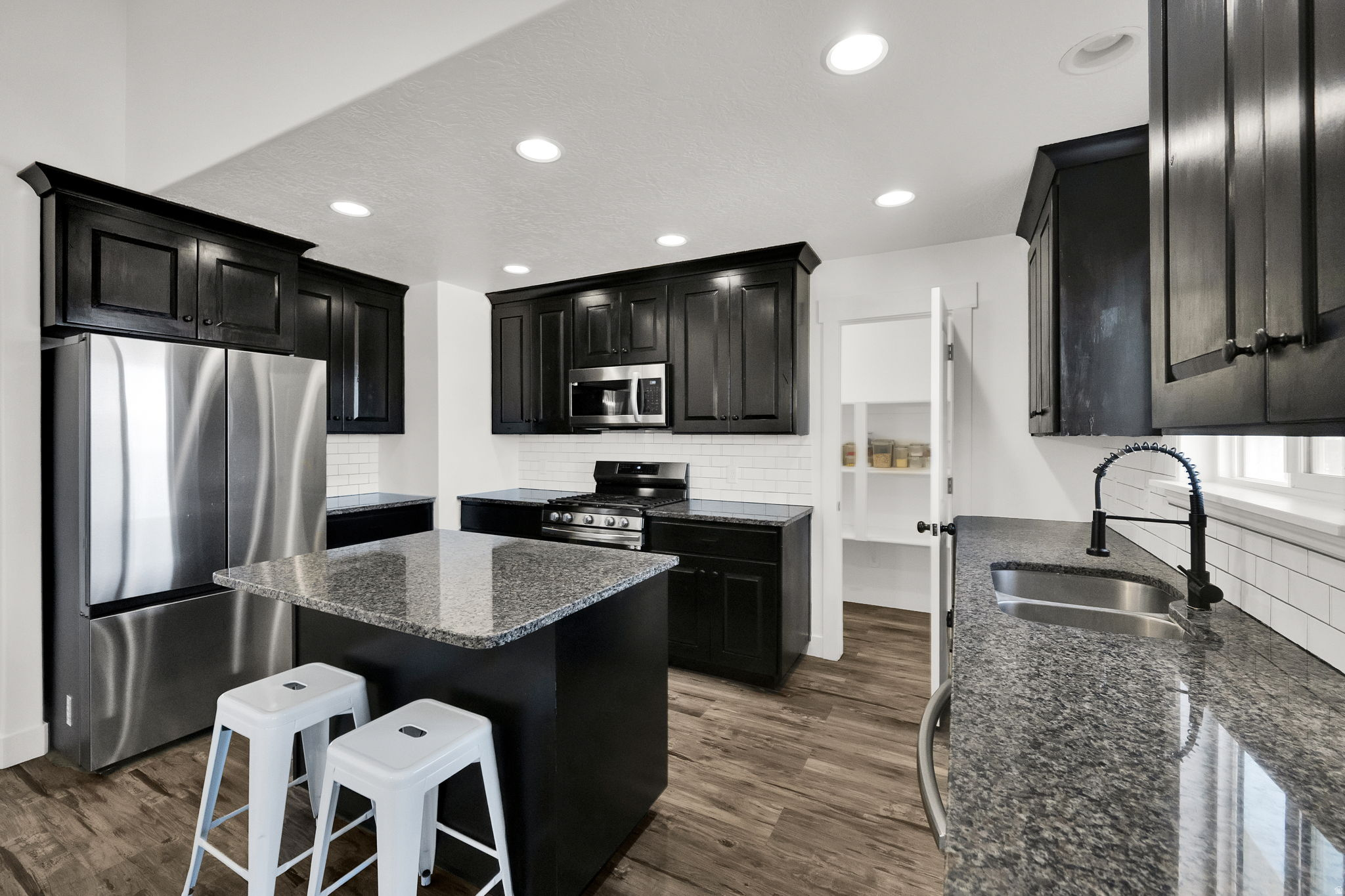 RIDGE - Residential