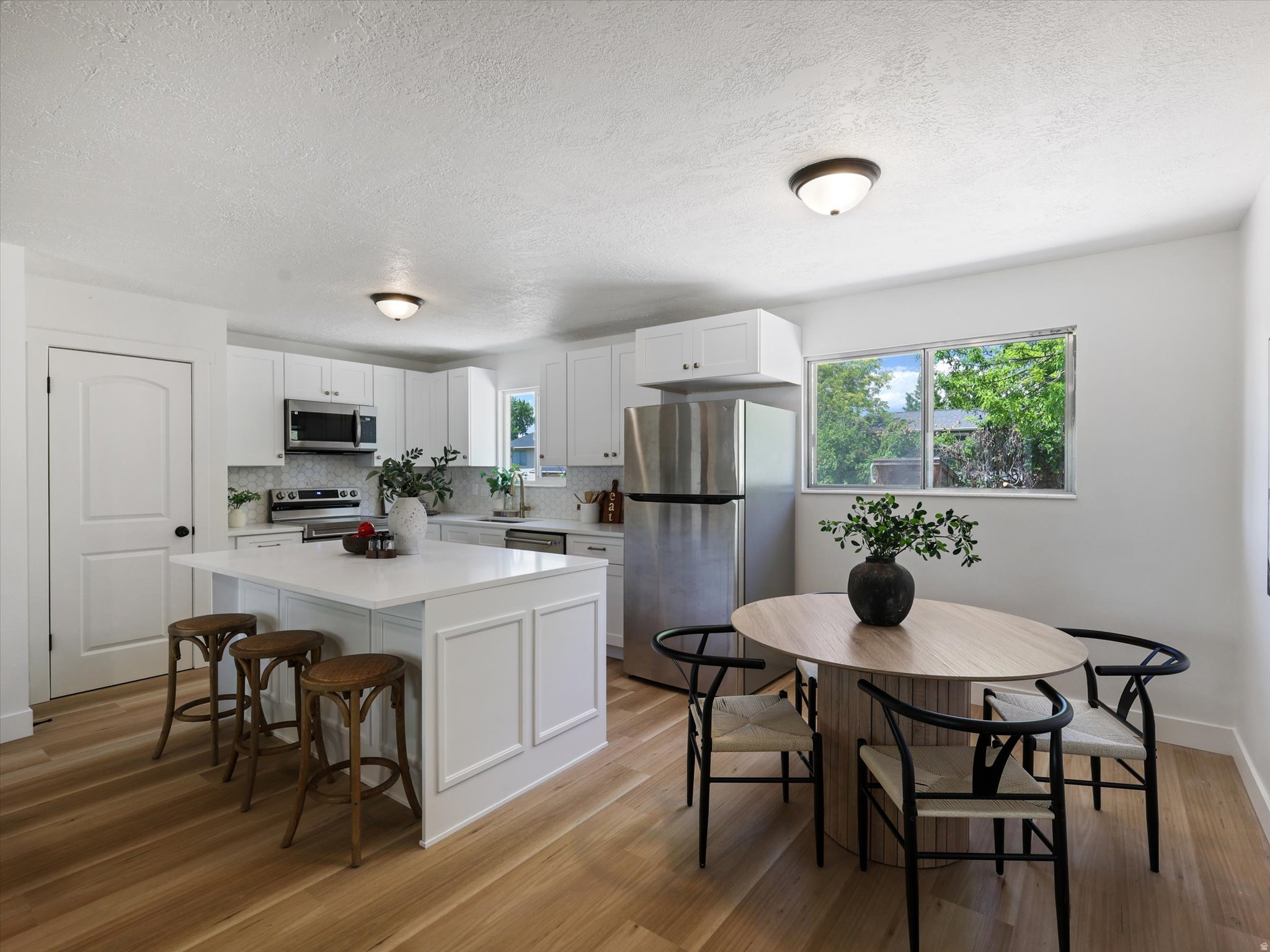 HOLLOW ESTATES - Residential