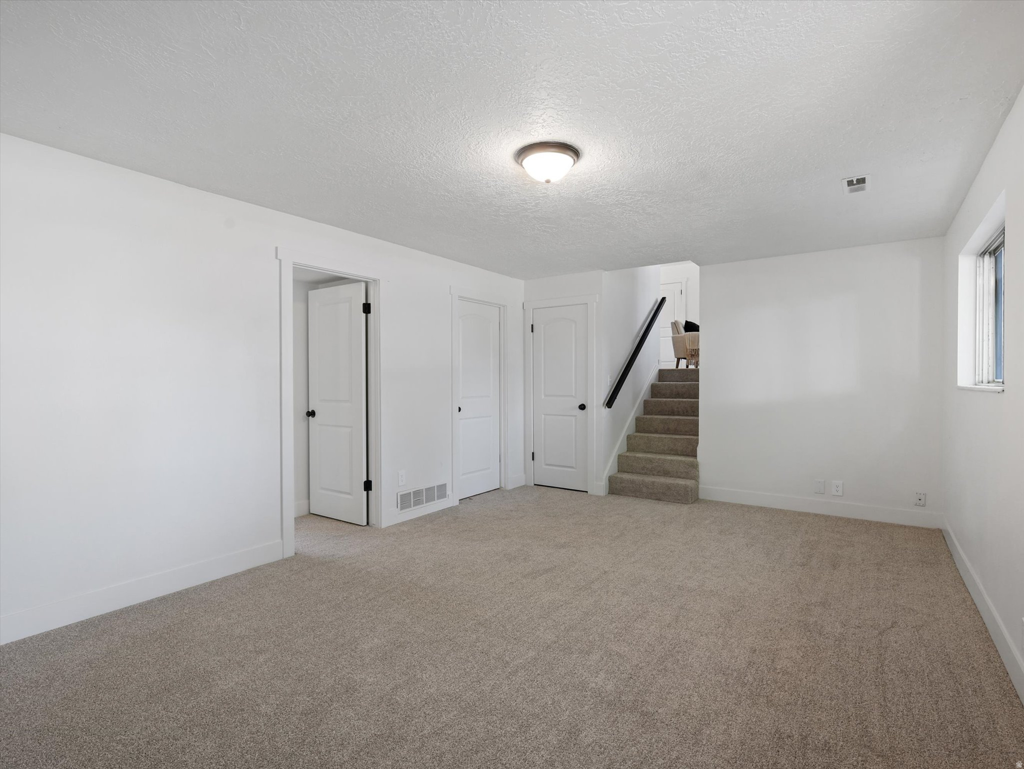 HOLLOW ESTATES - Residential