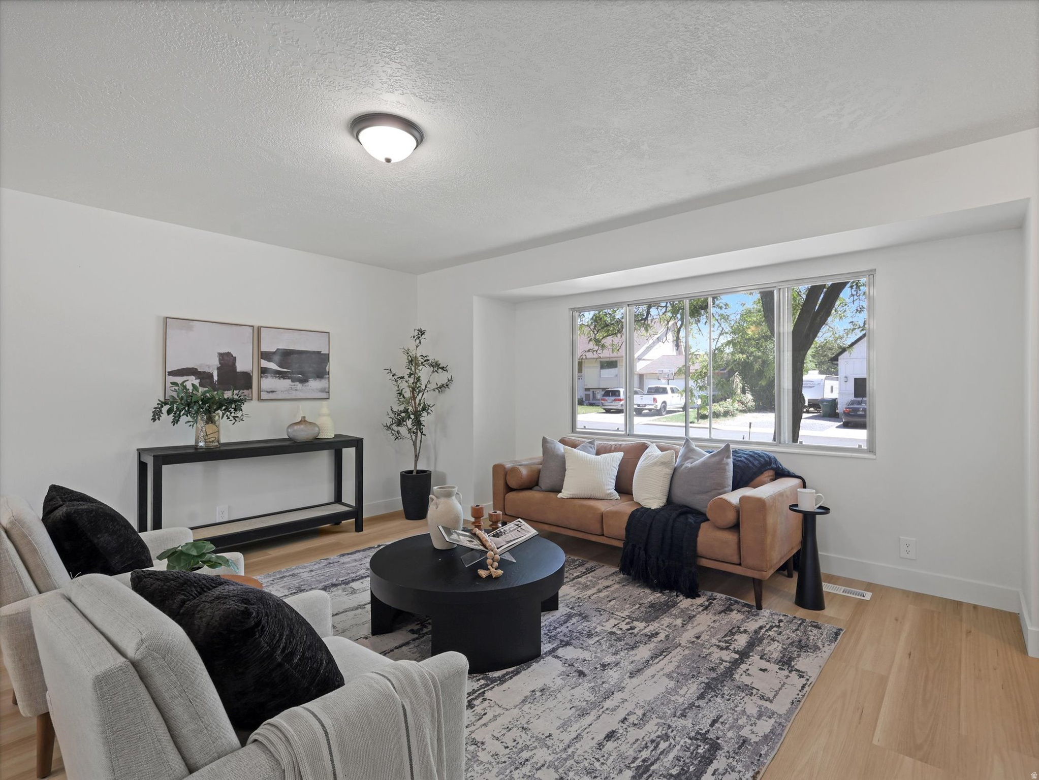 HOLLOW ESTATES - Residential