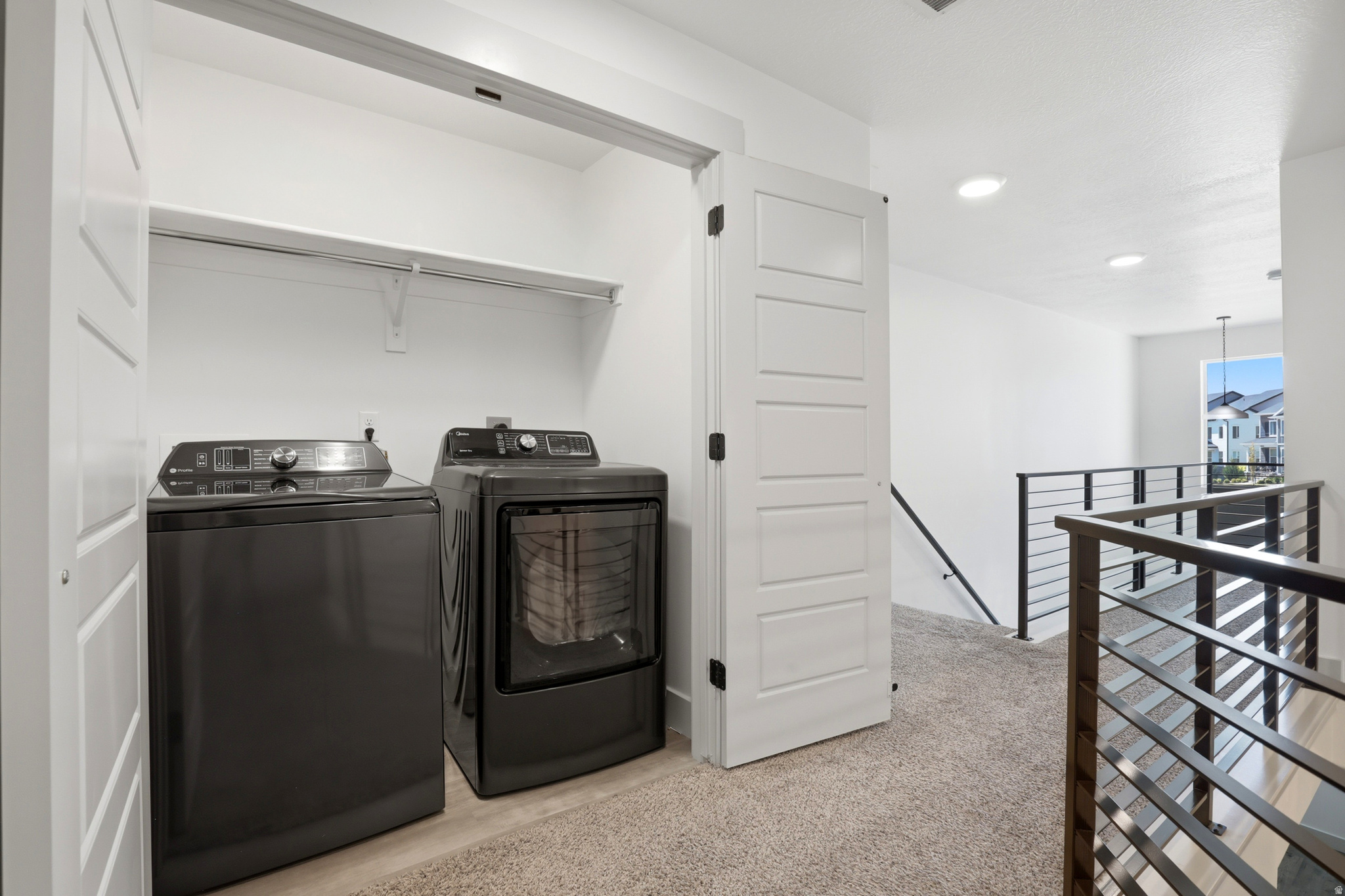 MOUNTAIN RIDGE - Residential