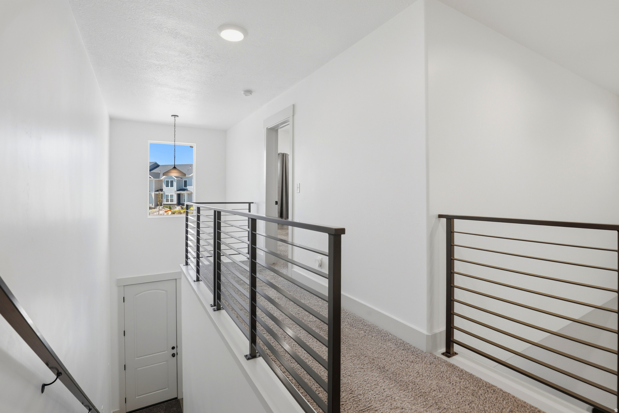 MOUNTAIN RIDGE - Residential