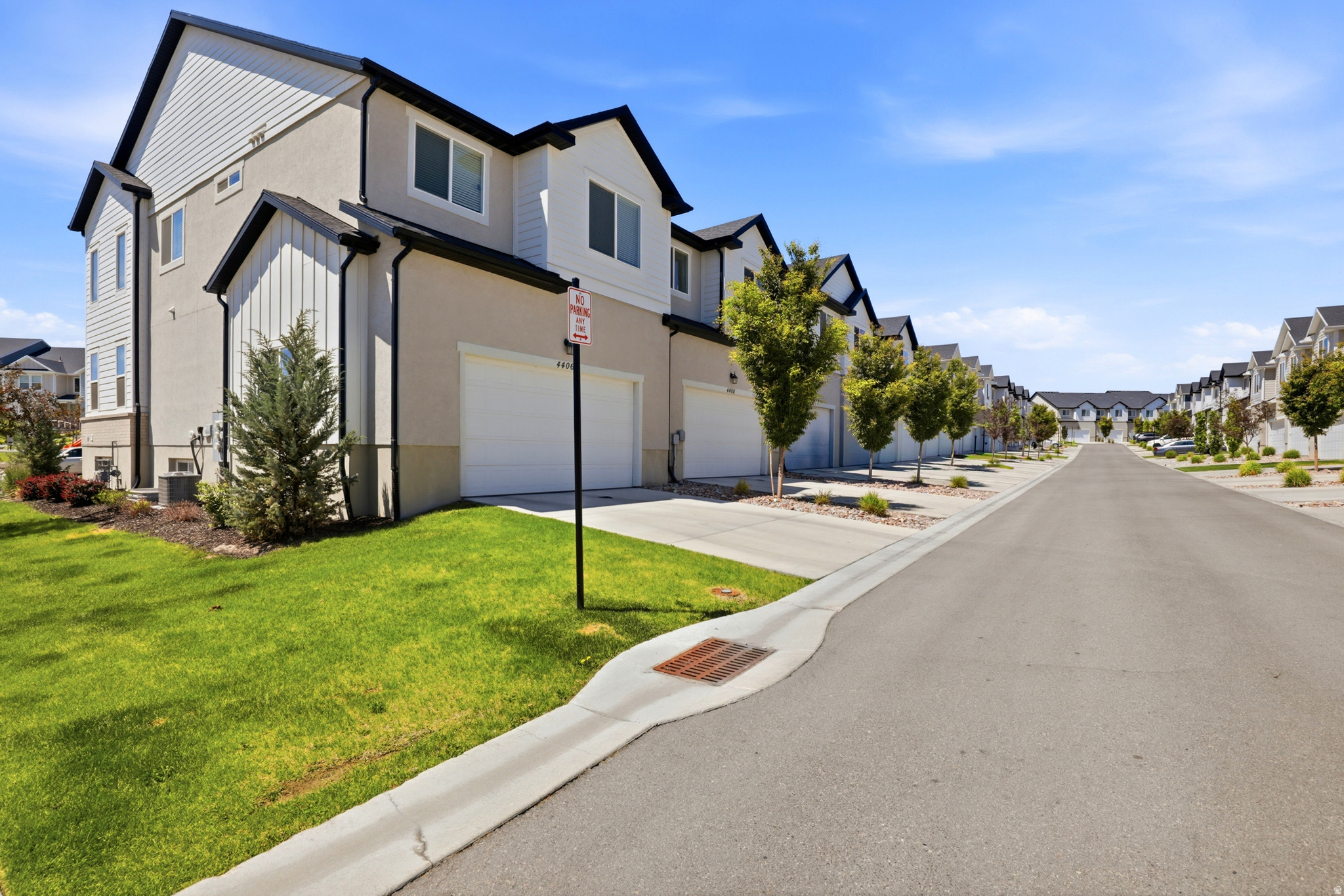 MOUNTAIN RIDGE - Residential