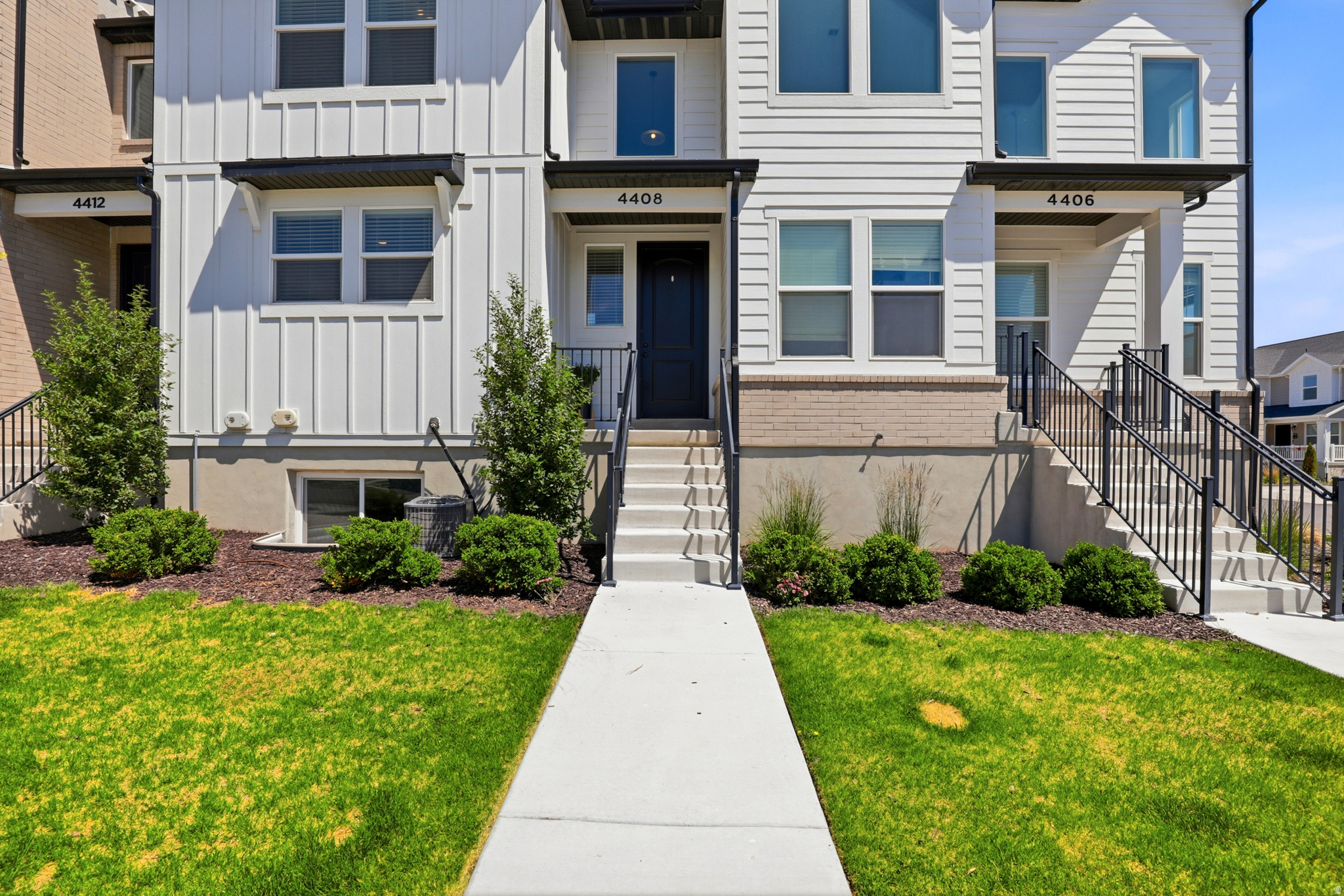 MOUNTAIN RIDGE - Residential