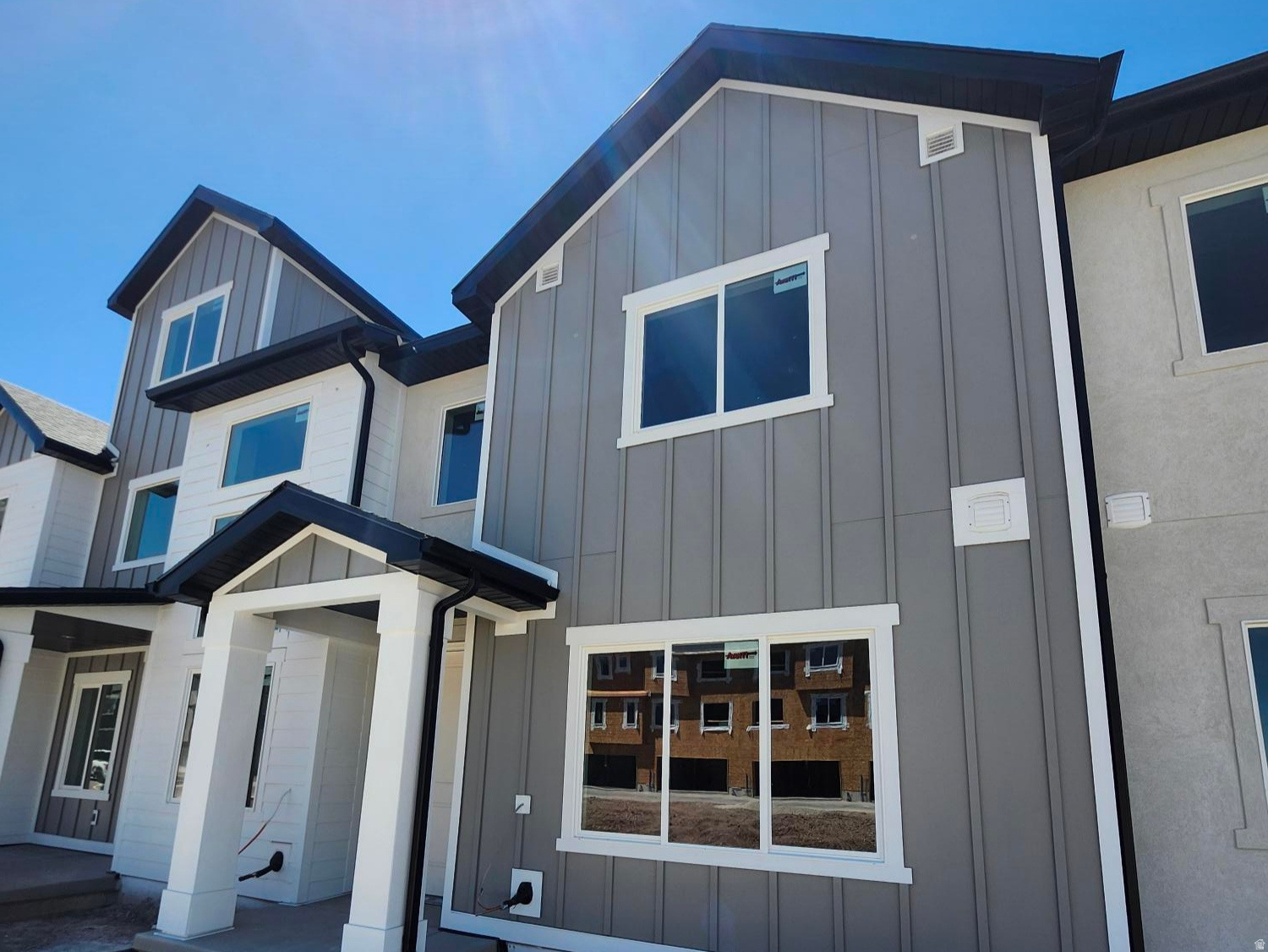 HARMONY PLACE - Residential