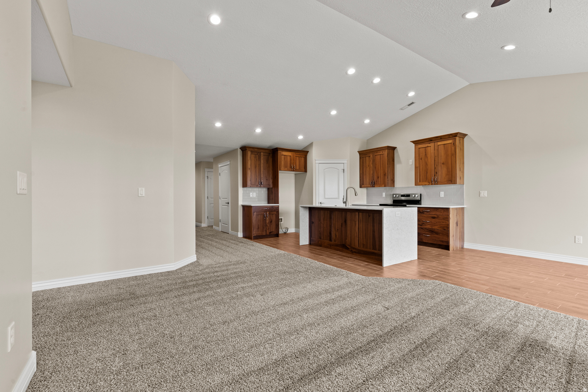 VILLAS AT KAYS CREEK - Residential