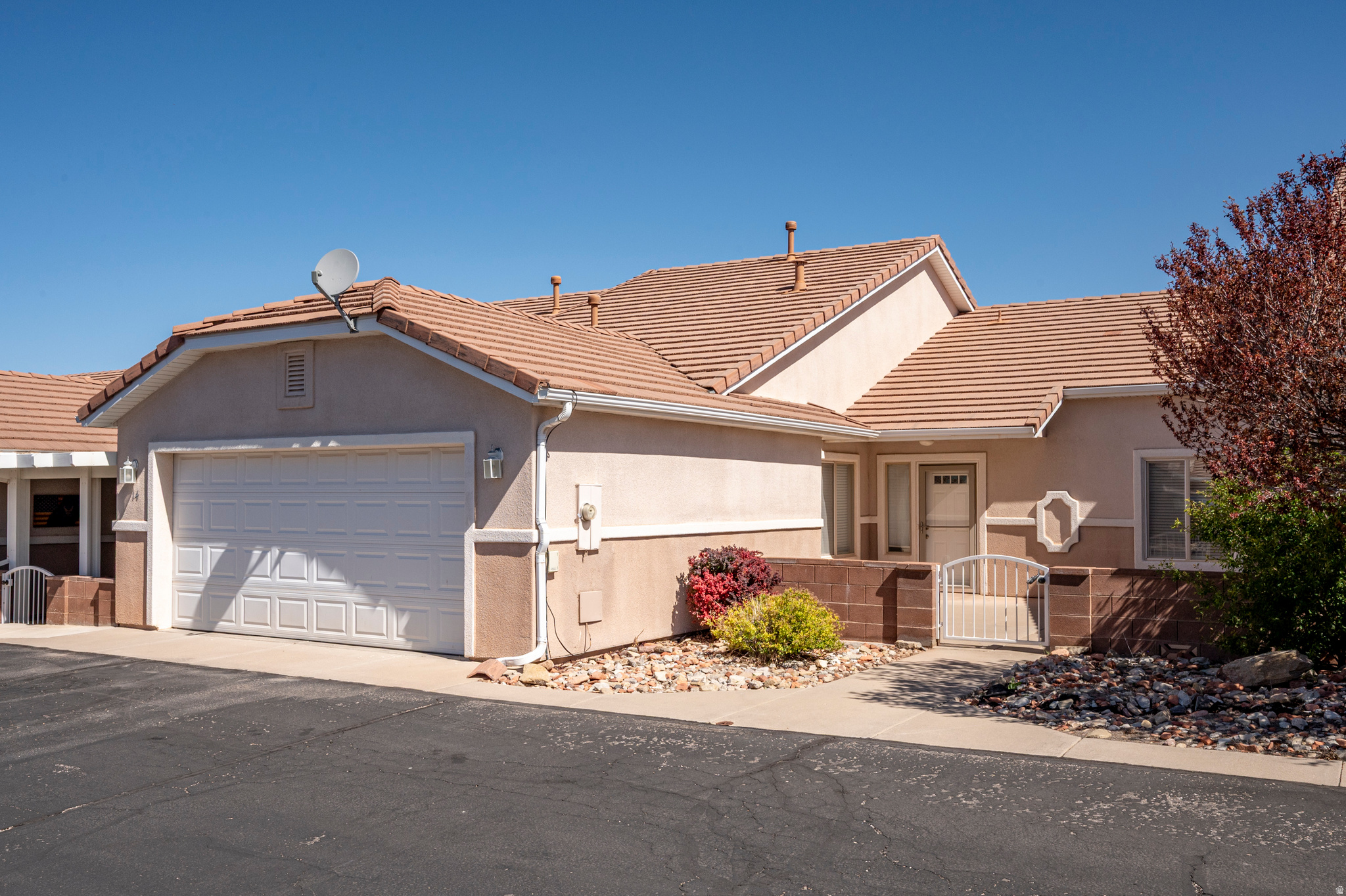 SEASONS AT MESA HILLS - Residential