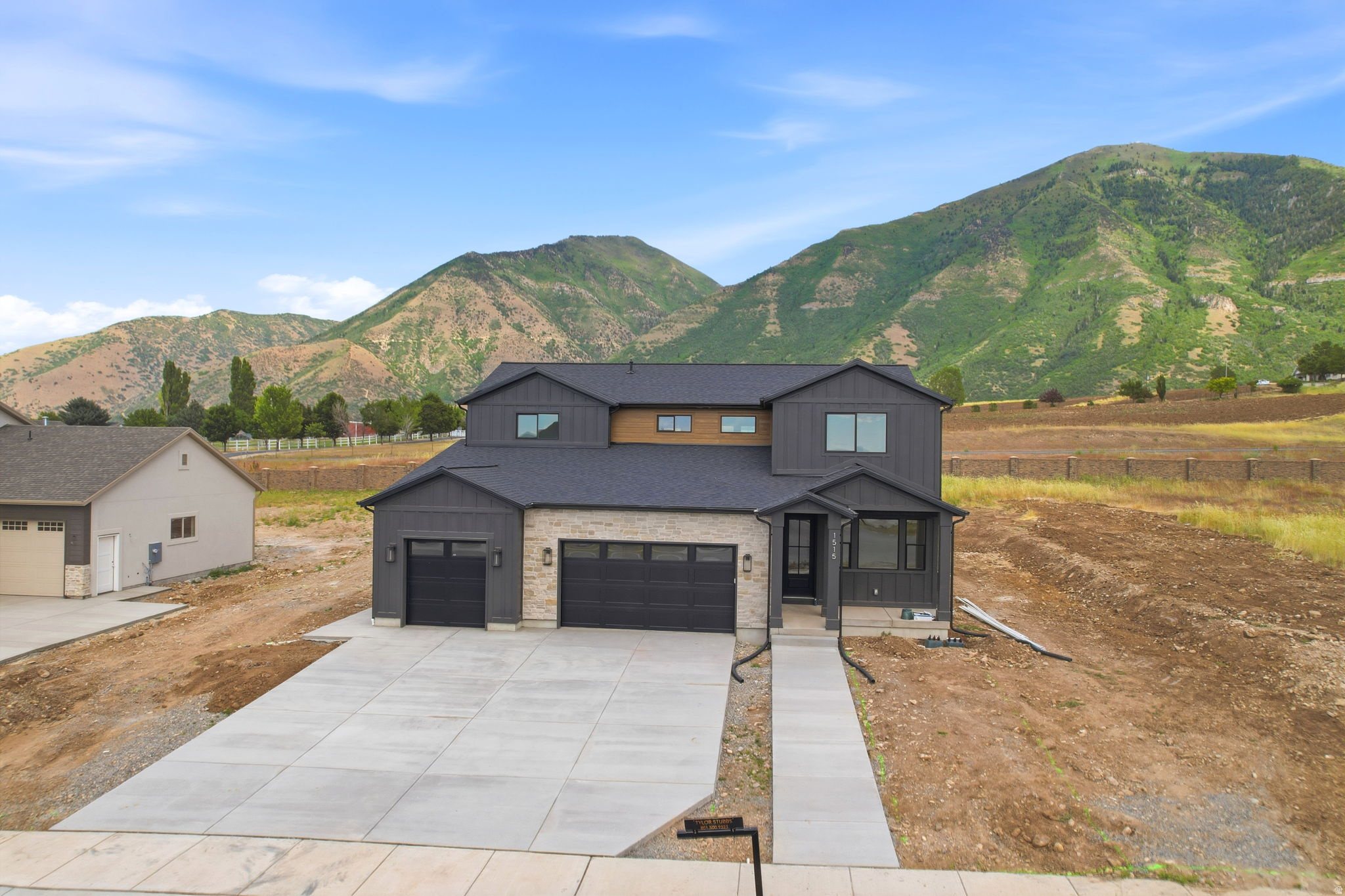 RIDGE VIEW - Residential
