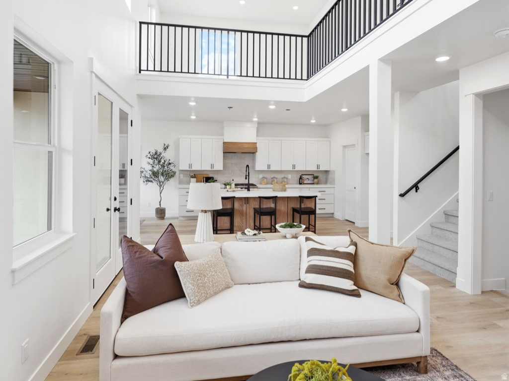 RIDGE VIEW - Residential