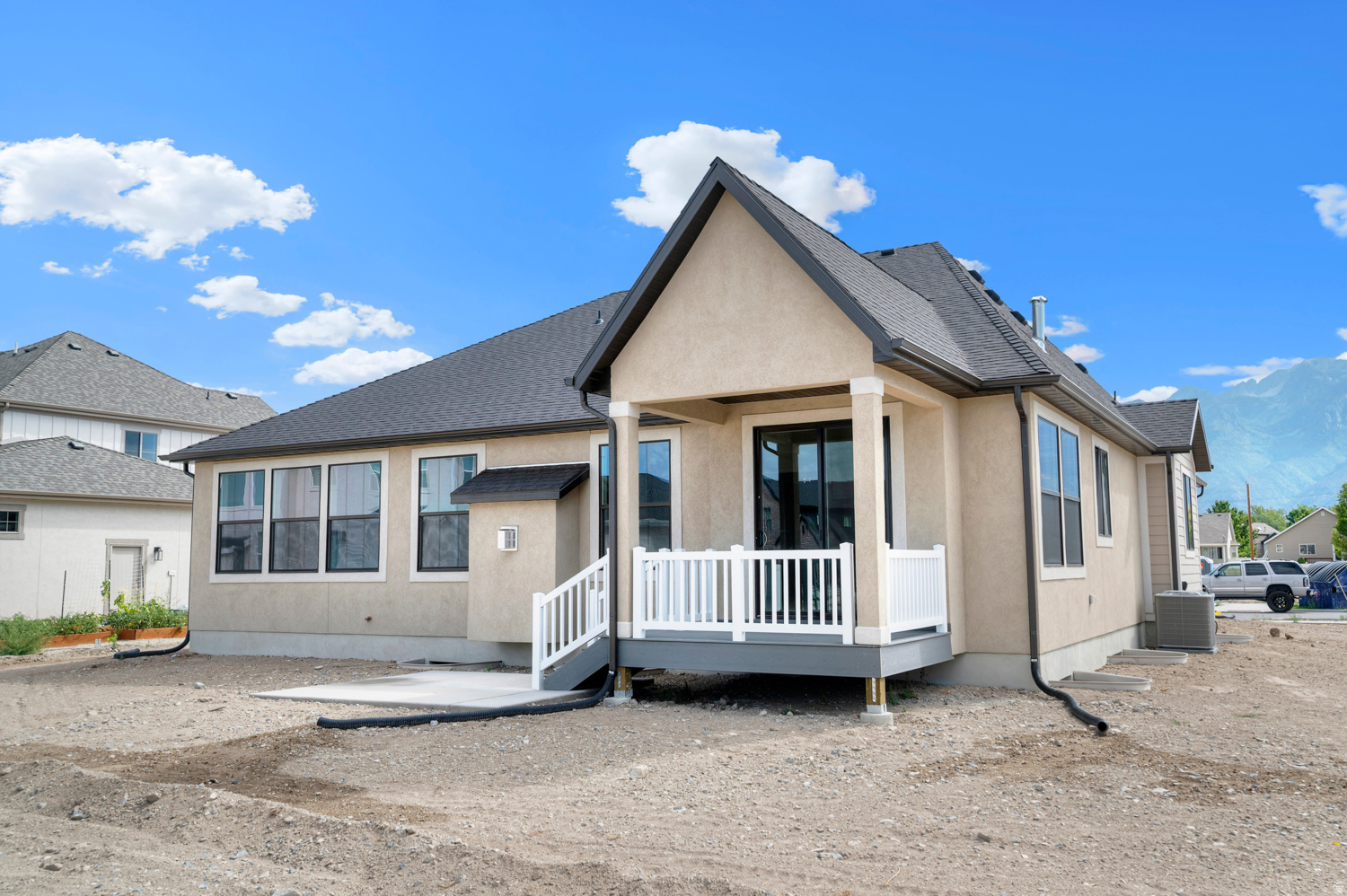 BIG WILLOW CREEK EST 329 - Residential