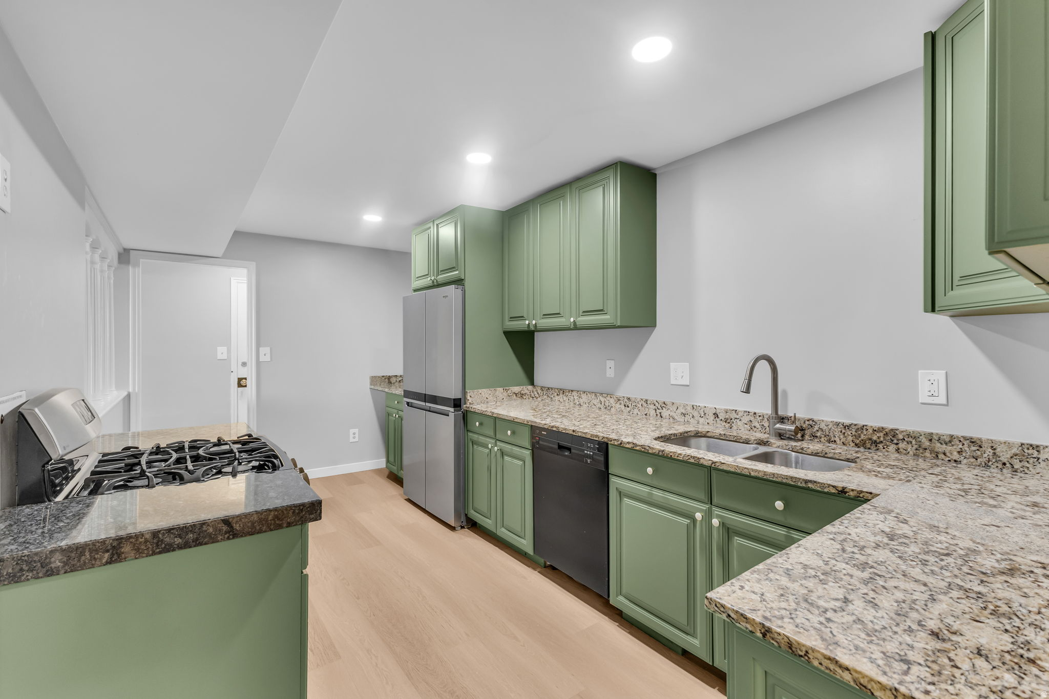 AIX LA CHAPE - Residential