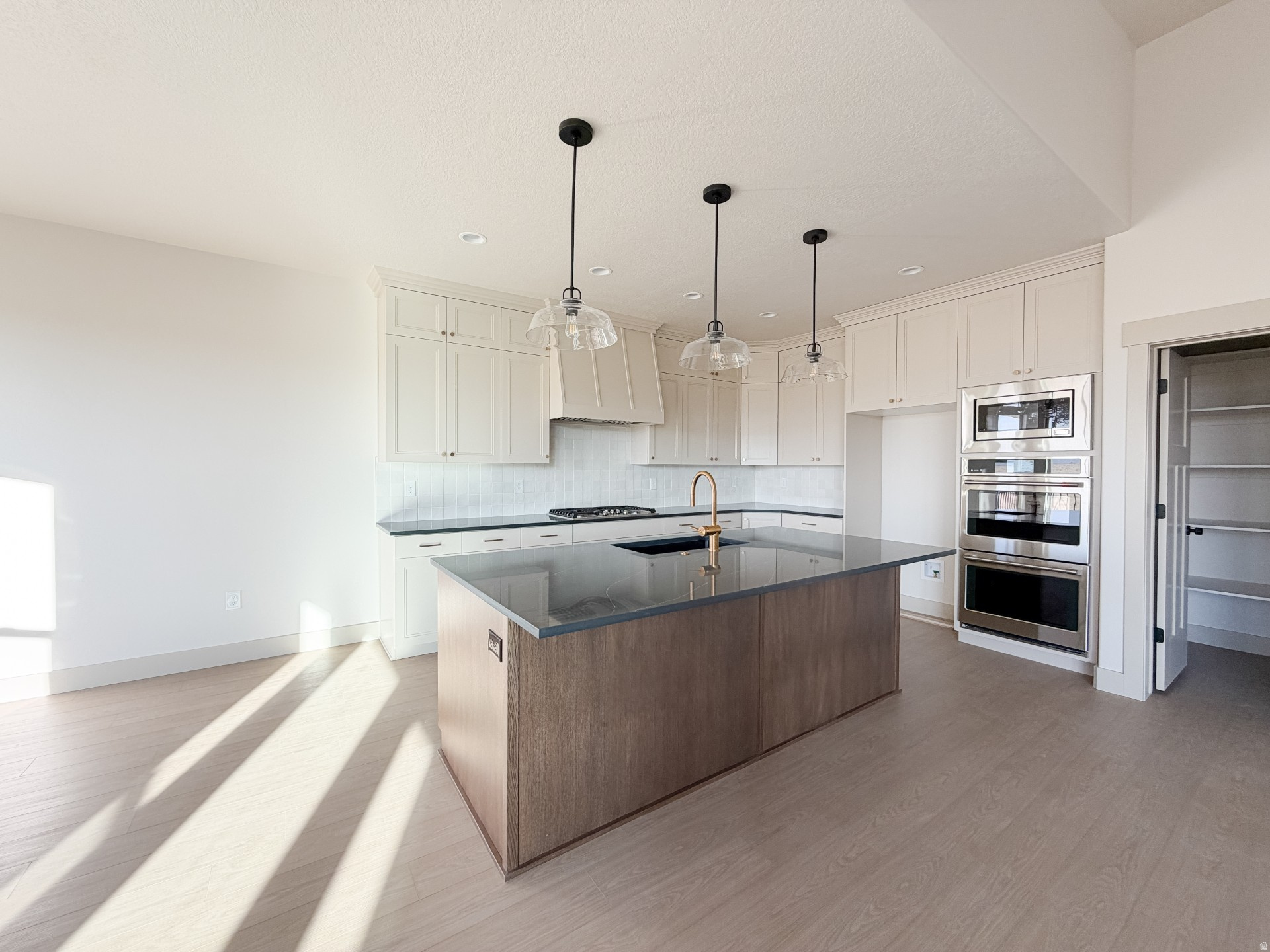 OVERLAKE ESTATES - Residential