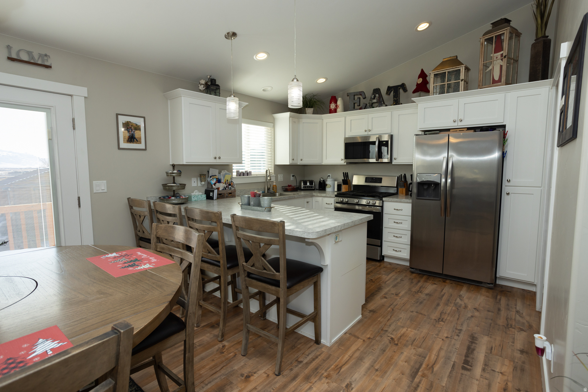 POULSON ESTATES - Residential