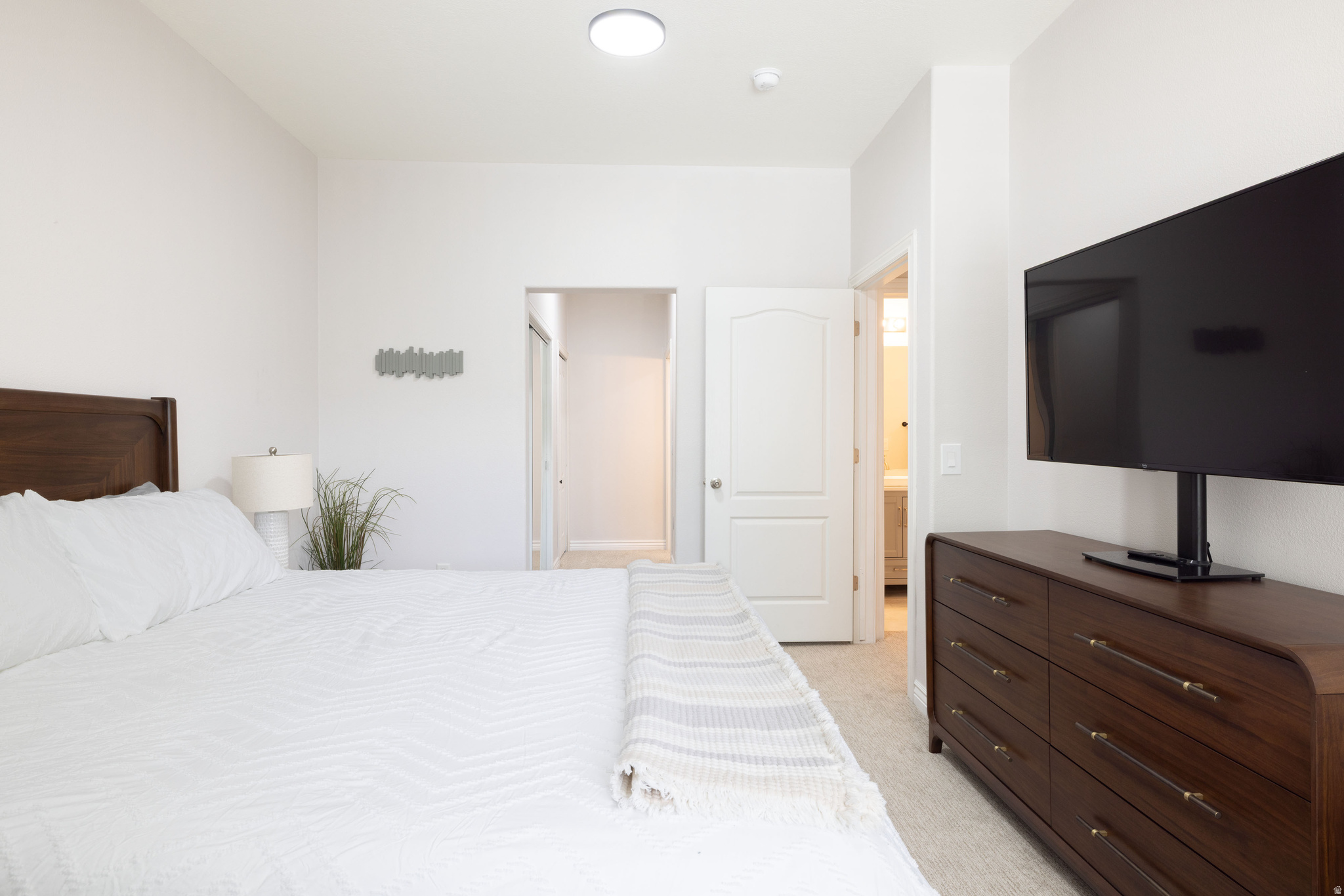 MILLCREEK HOLLOW CONDOMINIUMS - Residential