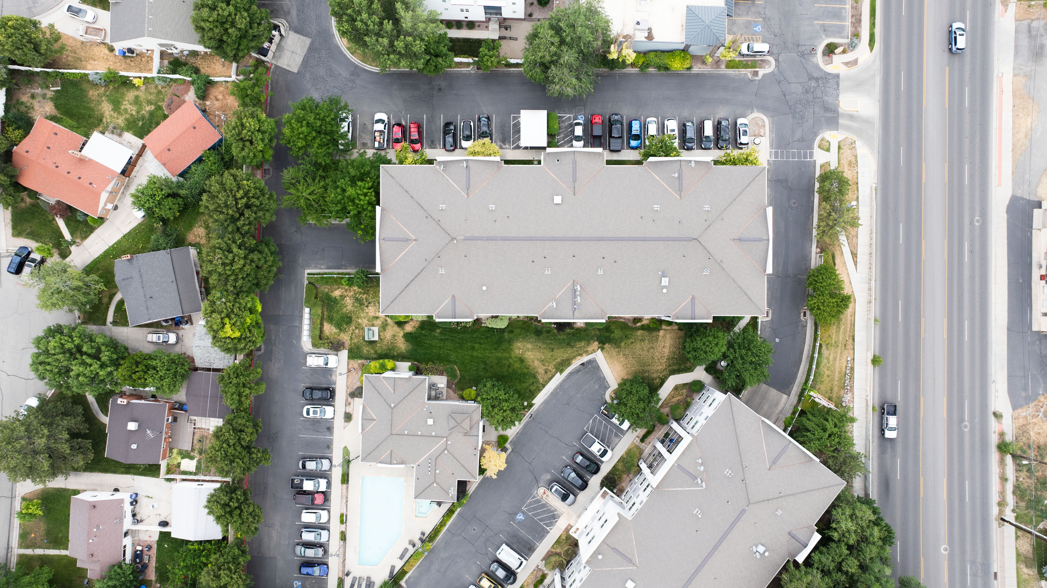 MILLCREEK HOLLOW CONDOMINIUMS - Residential