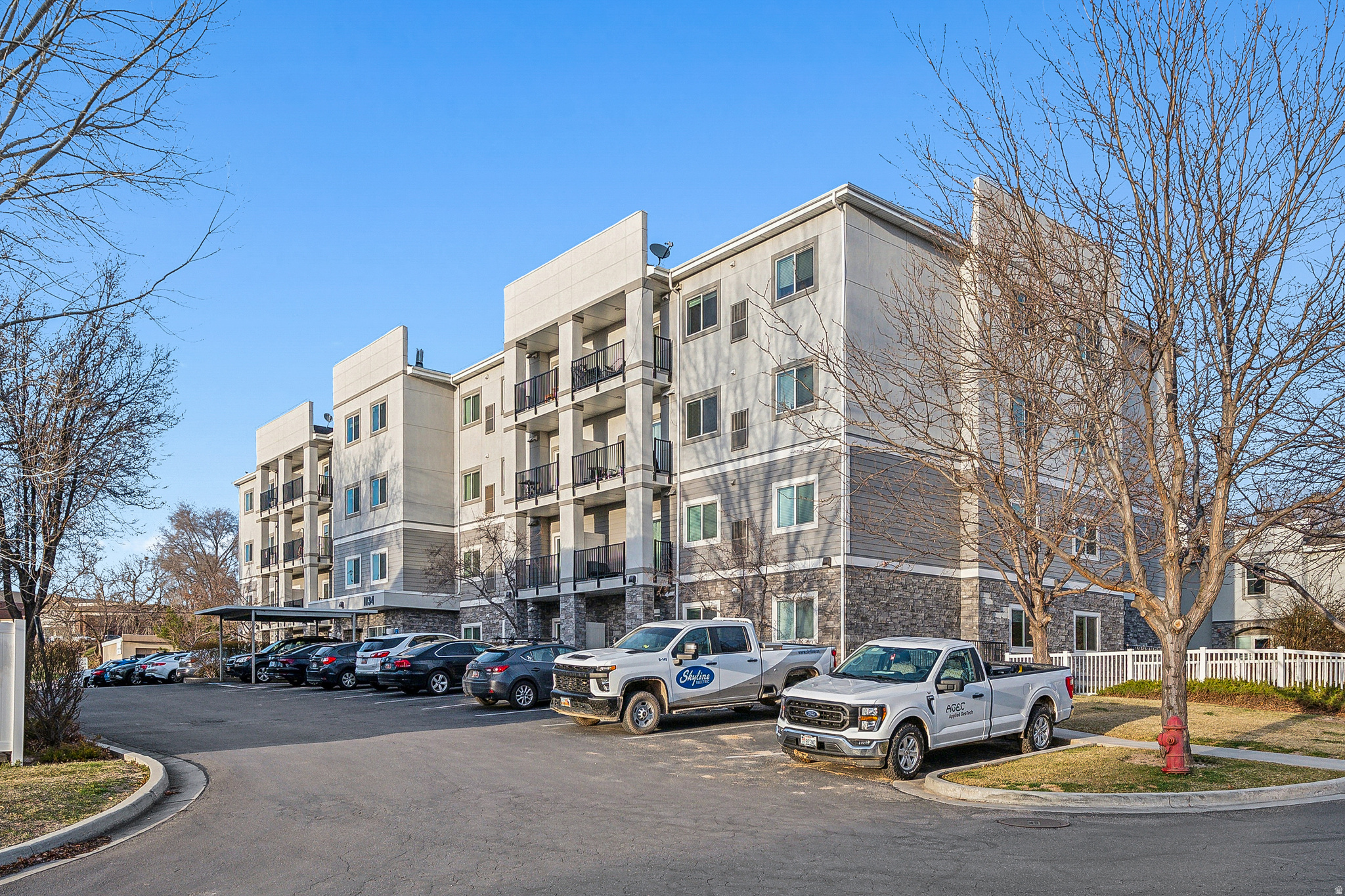MILLCREEK HOLLOW CONDOMINIUMS - Residential