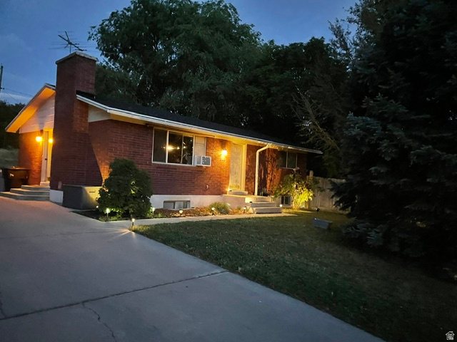 IMPERIAL HEIGHTS - Residential