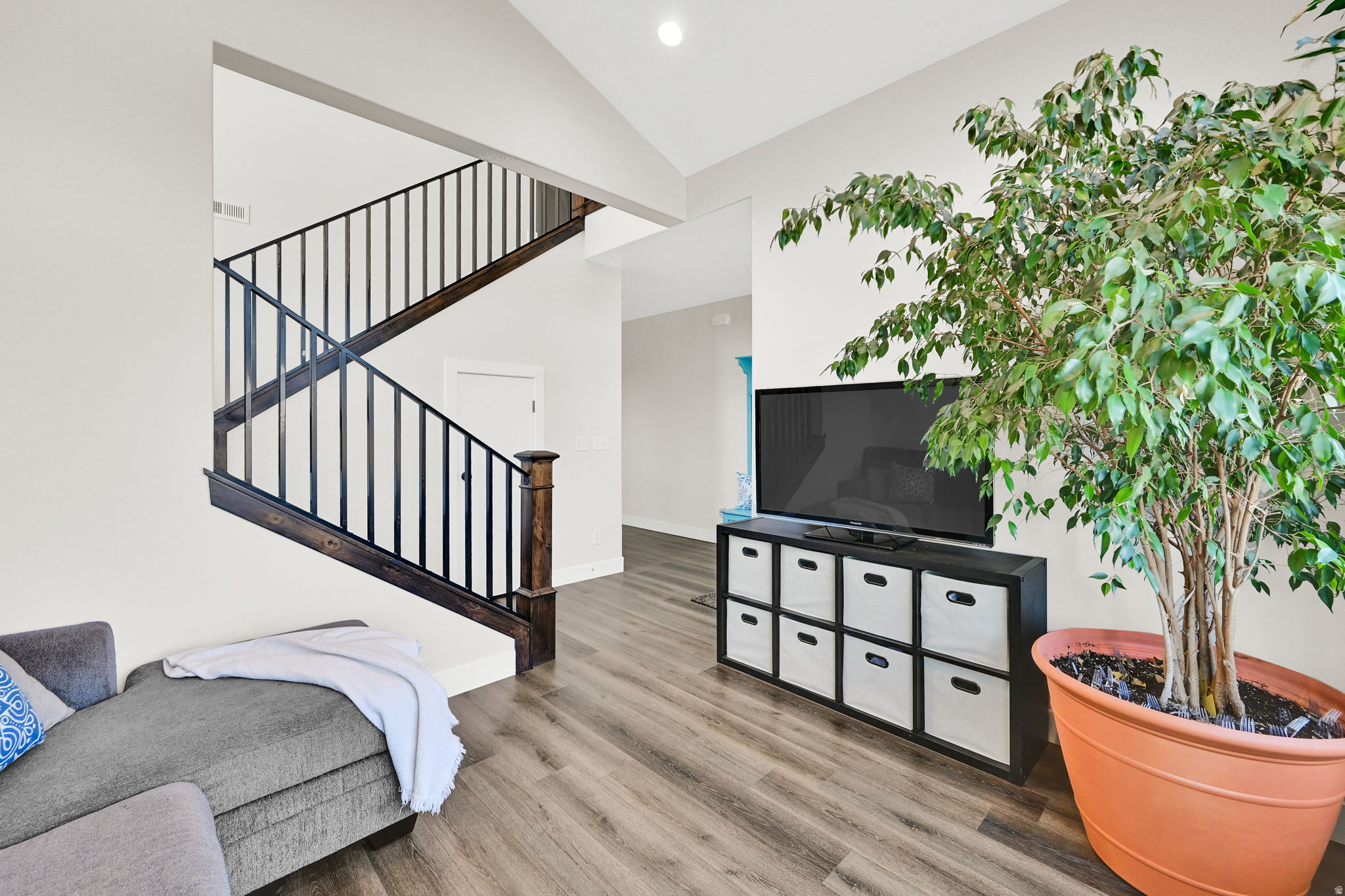 ASPEN MEADOWS - Residential