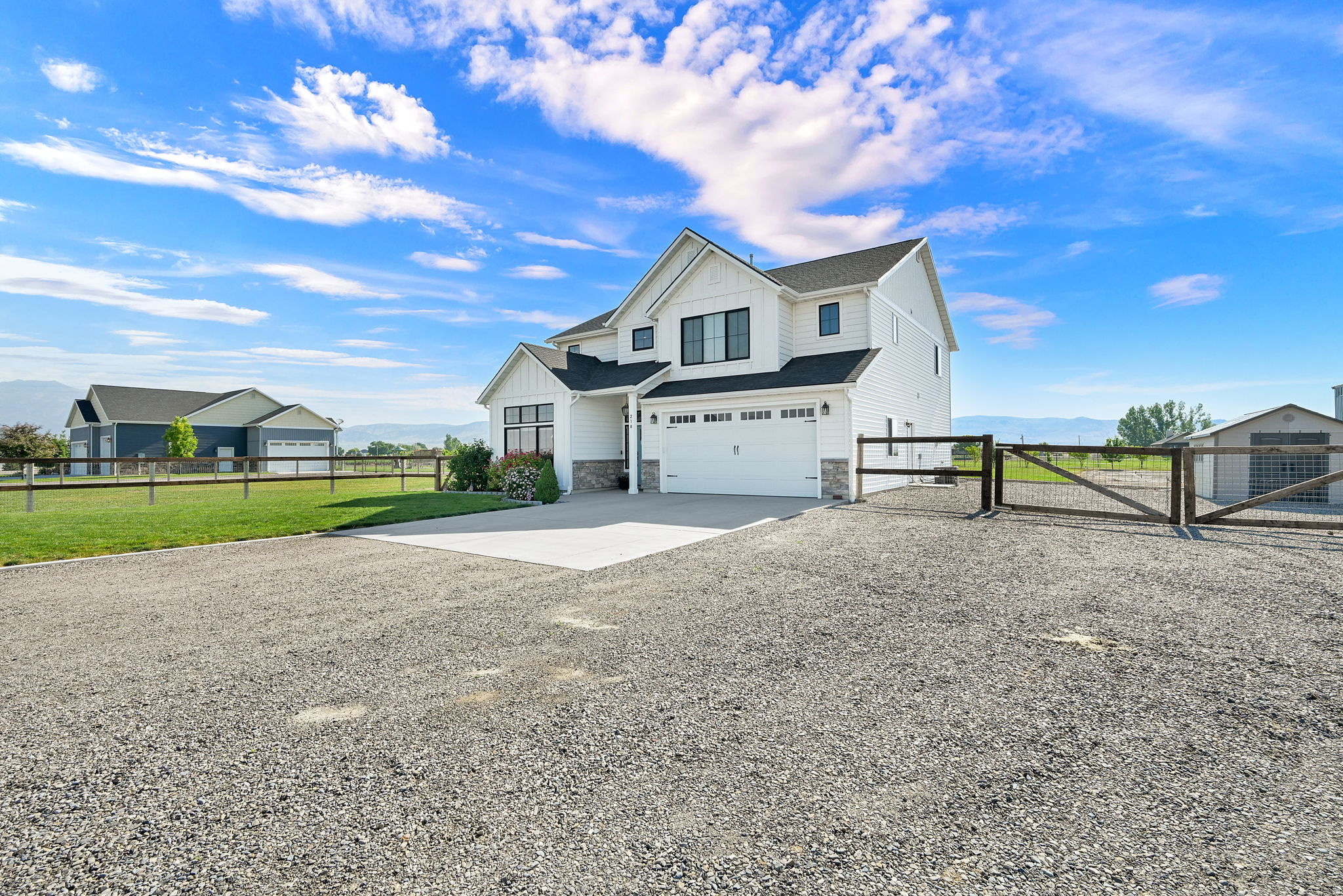 ASPEN MEADOWS - Residential