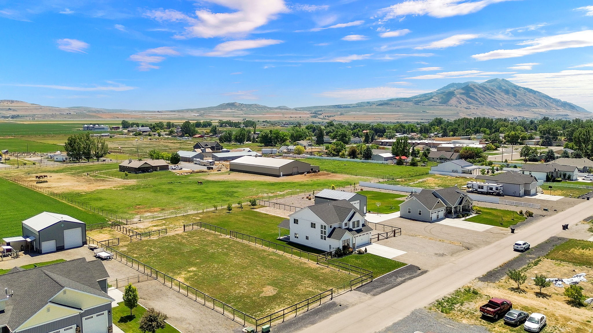 ASPEN MEADOWS - Residential