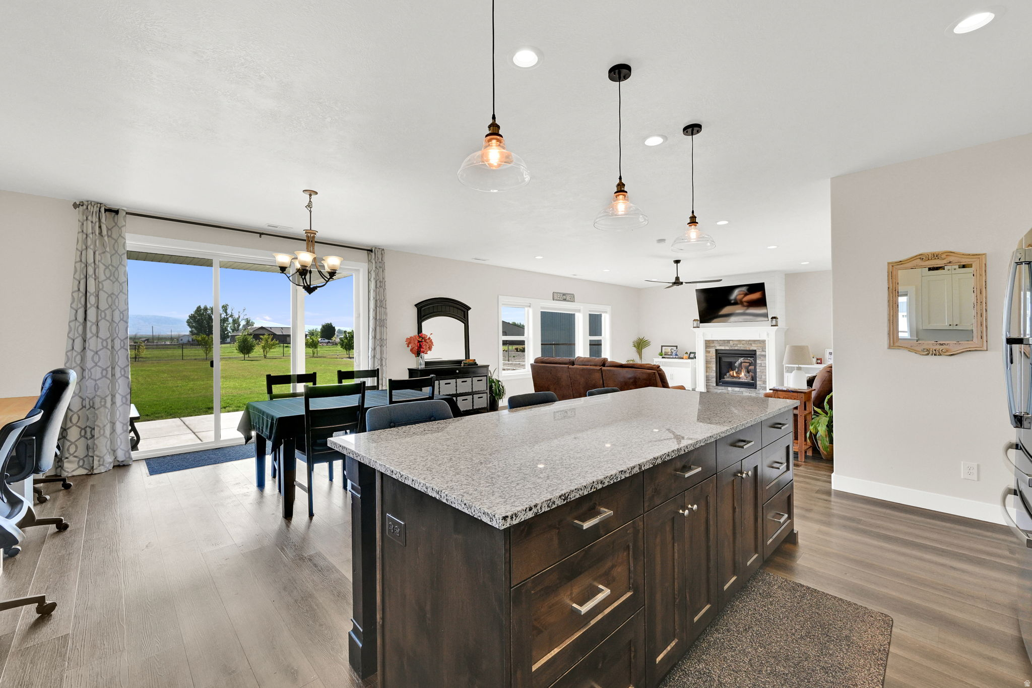 ASPEN MEADOWS - Residential
