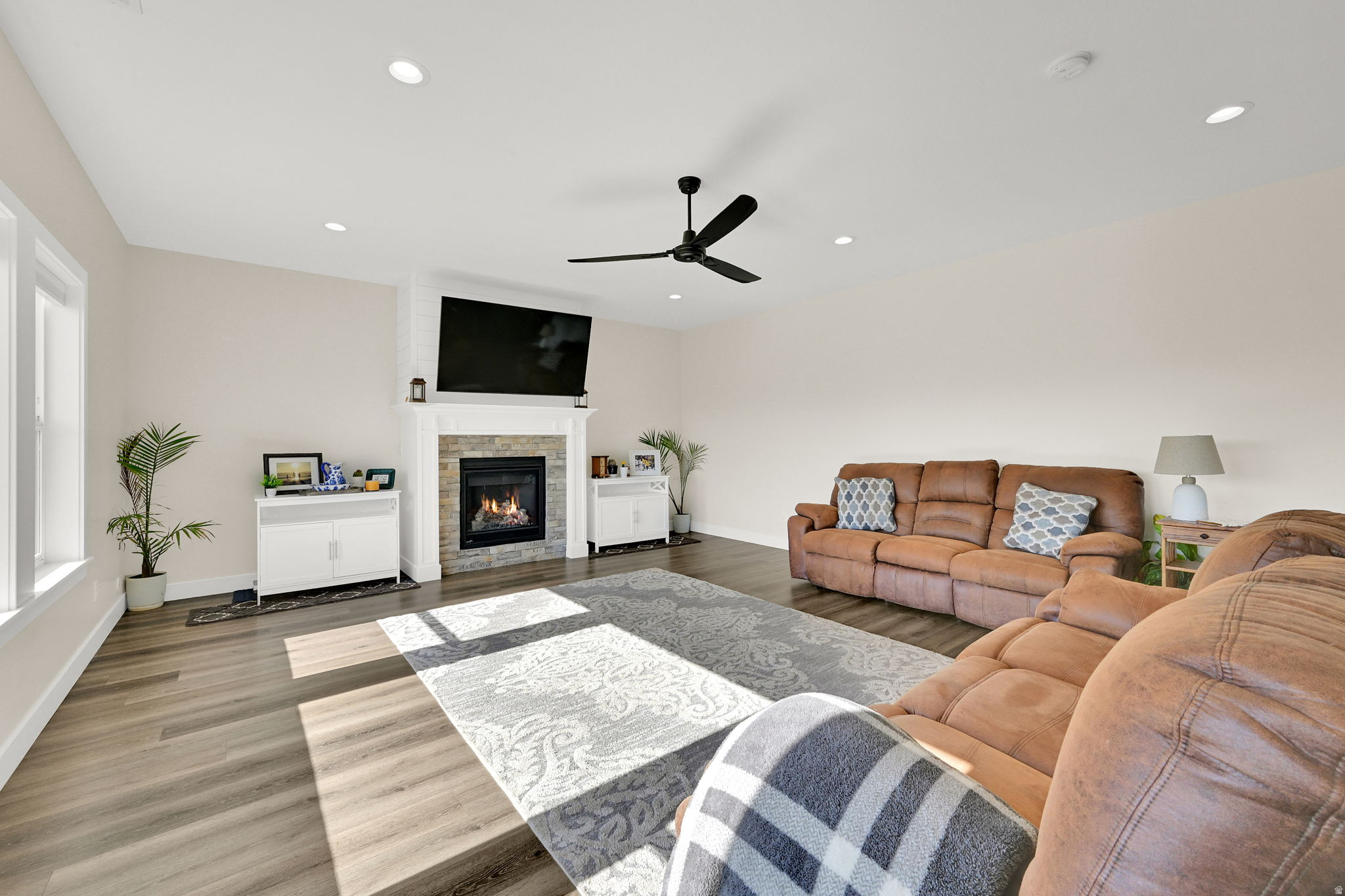 ASPEN MEADOWS - Residential