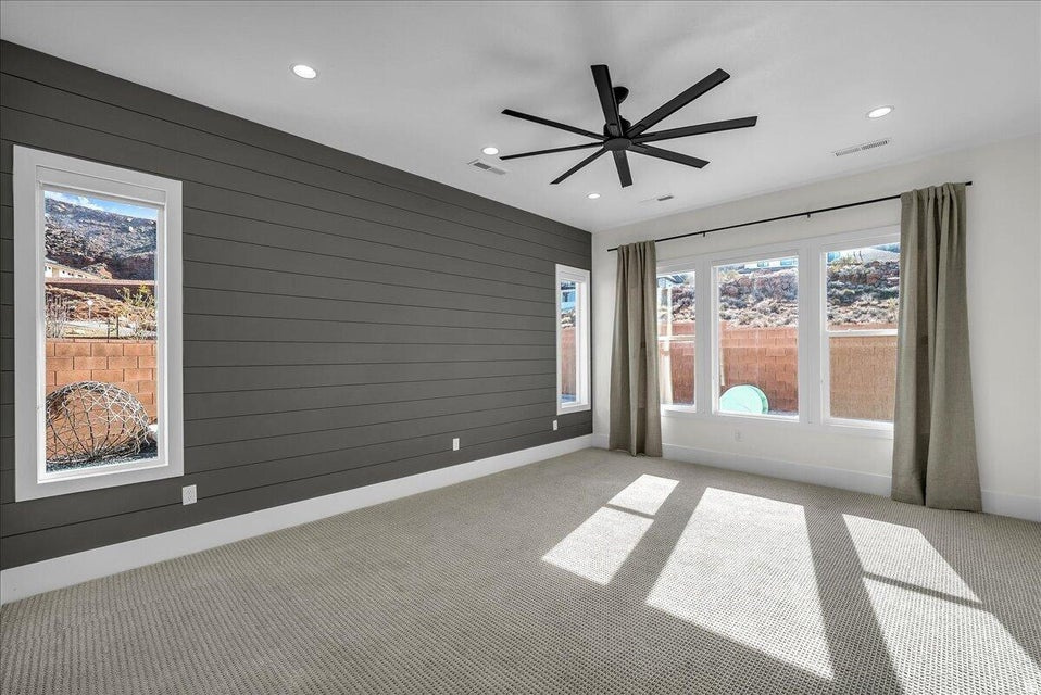 MAPLE ESTATES PH 5 - Residential
