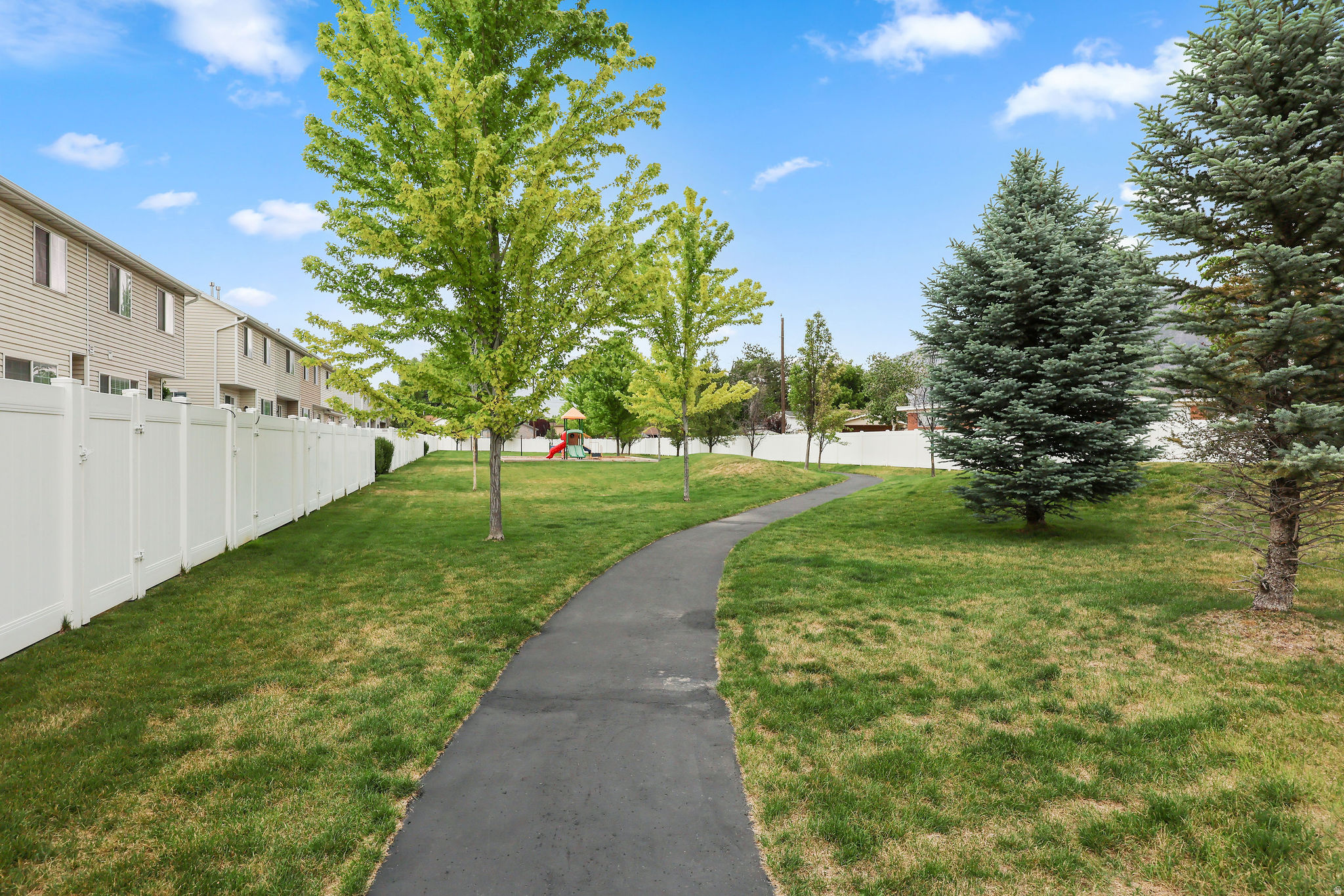 LIBERTY PLACE - Residential