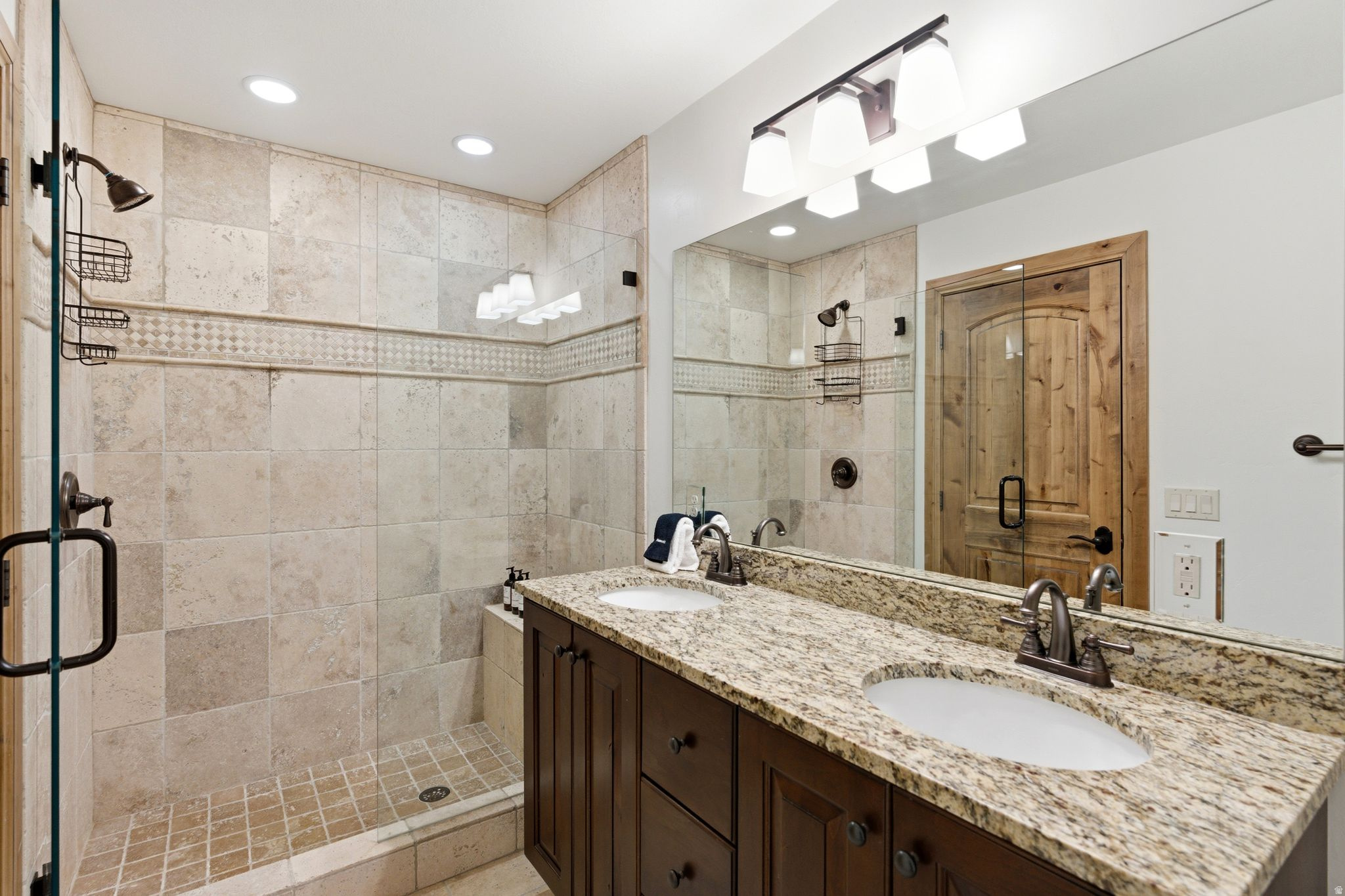SHORES PLAT B - Residential