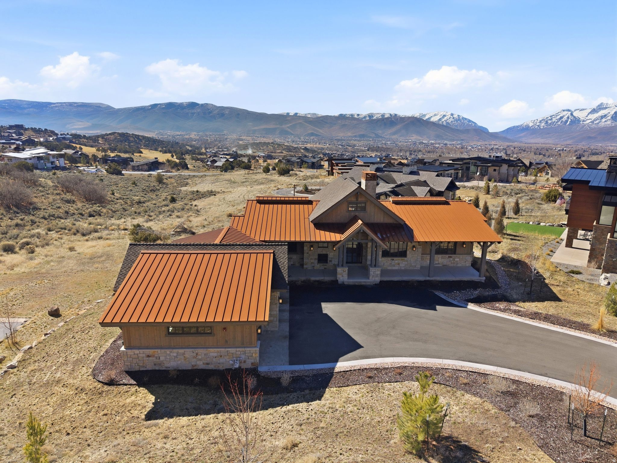 RED LEDGES - Residential