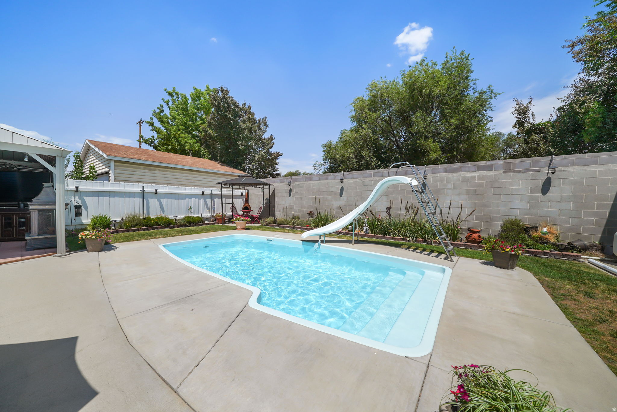 GREAT WESTSIDE - Residential