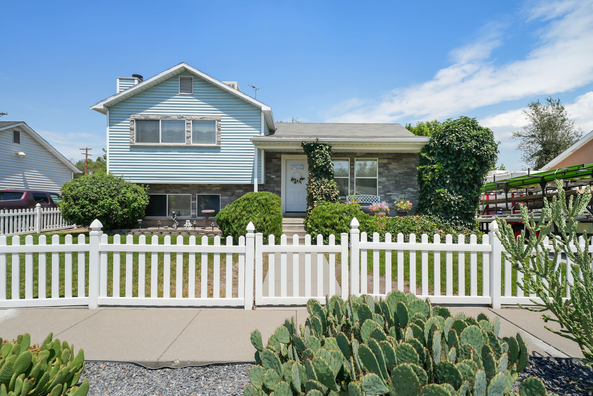 GREAT WESTSIDE - Residential