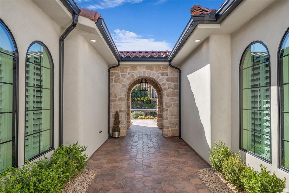 COVE AT SUNBROOK - Residential