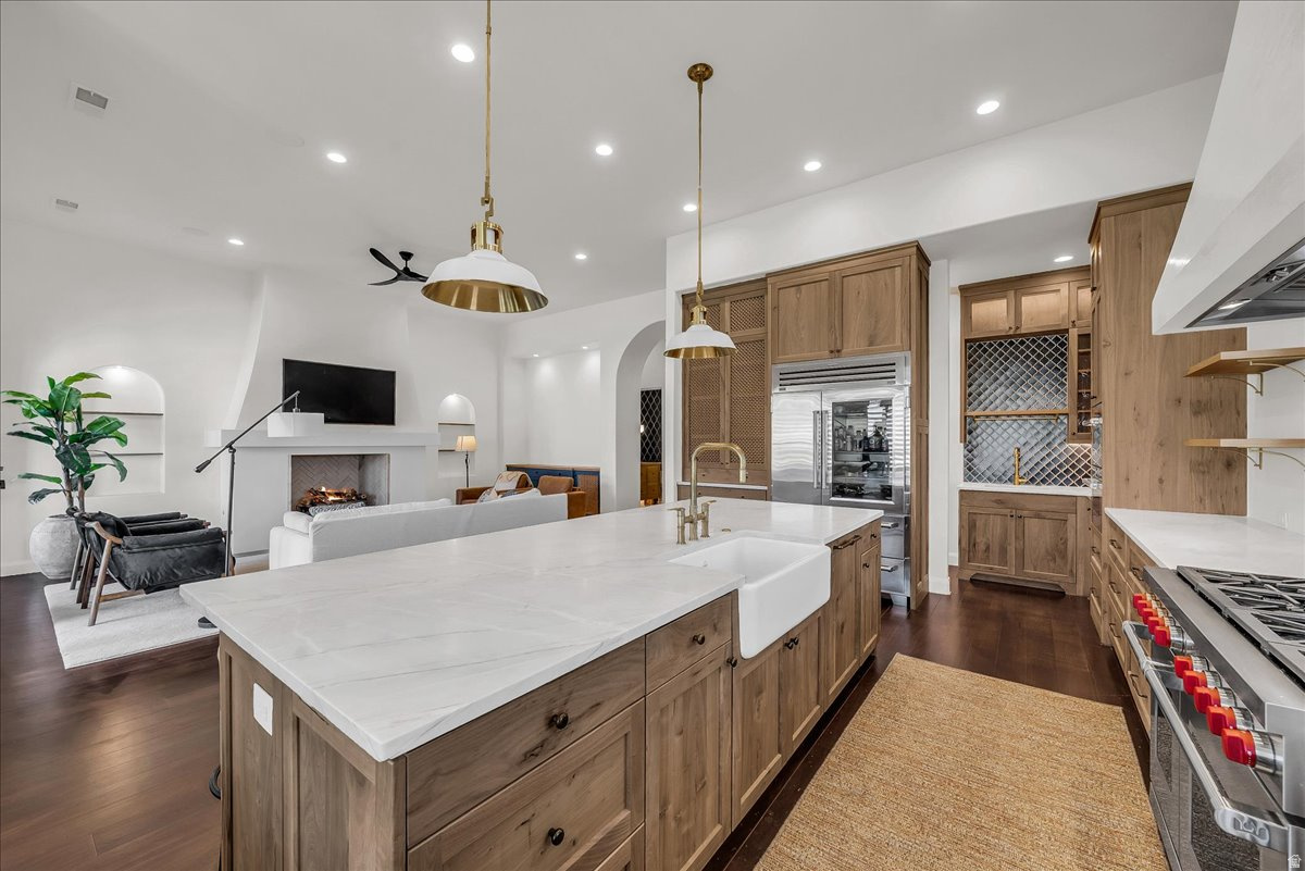 COVE AT SUNBROOK - Residential