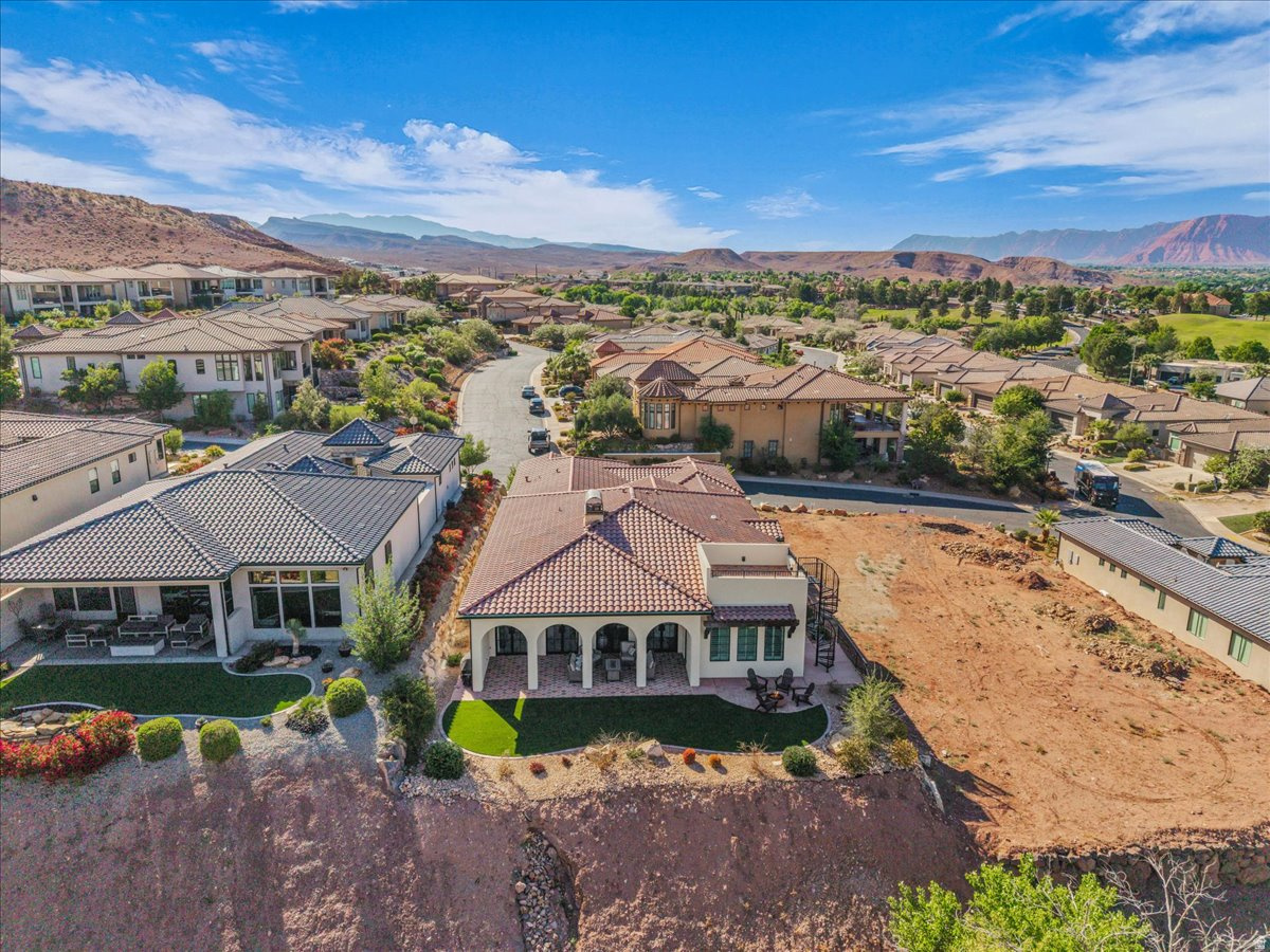 COVE AT SUNBROOK - Residential