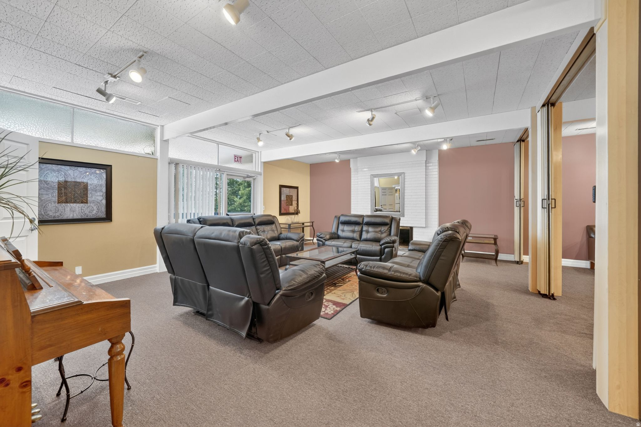 THREE FOUNTAINS - Residential