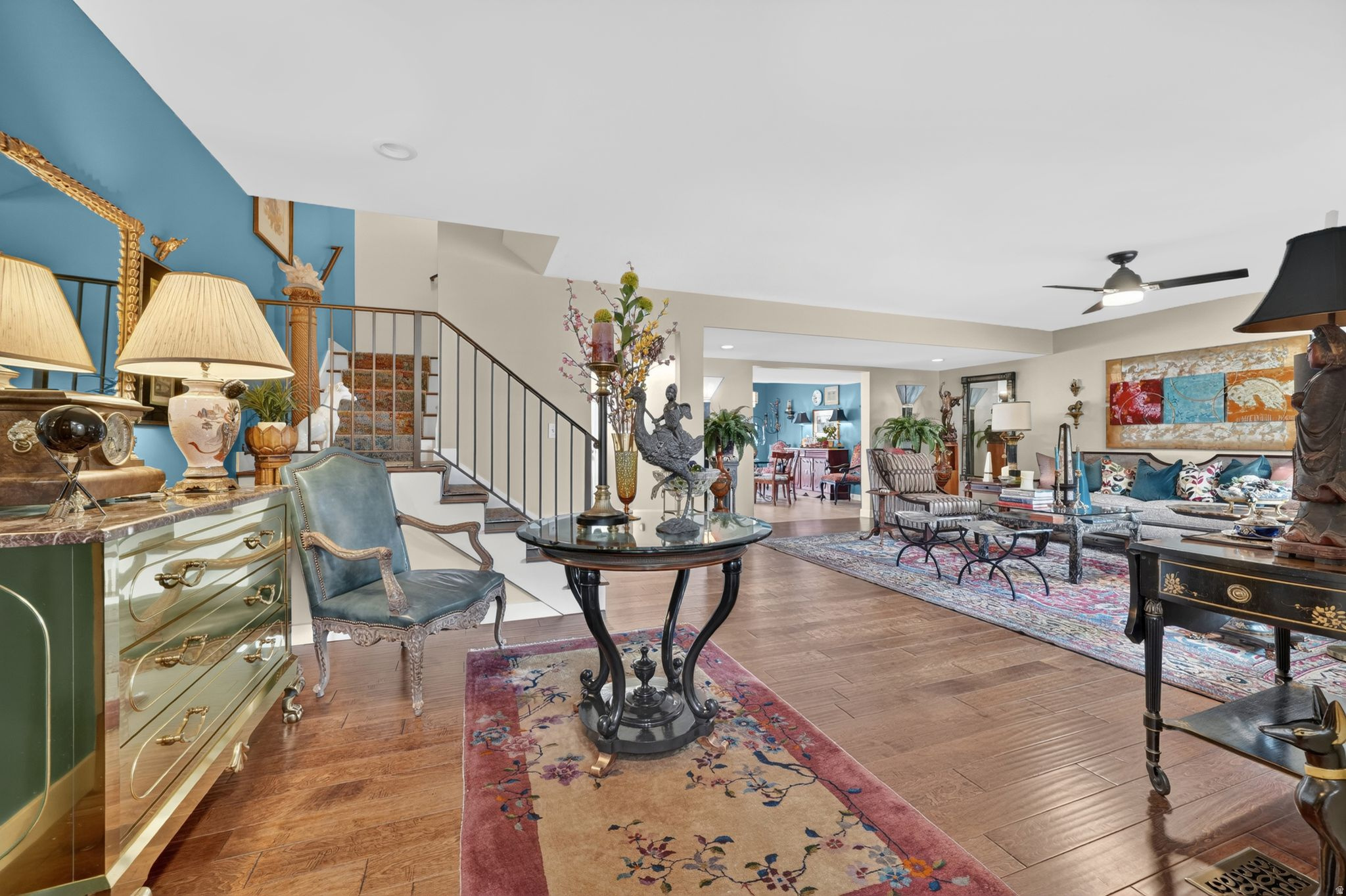 THREE FOUNTAINS - Residential