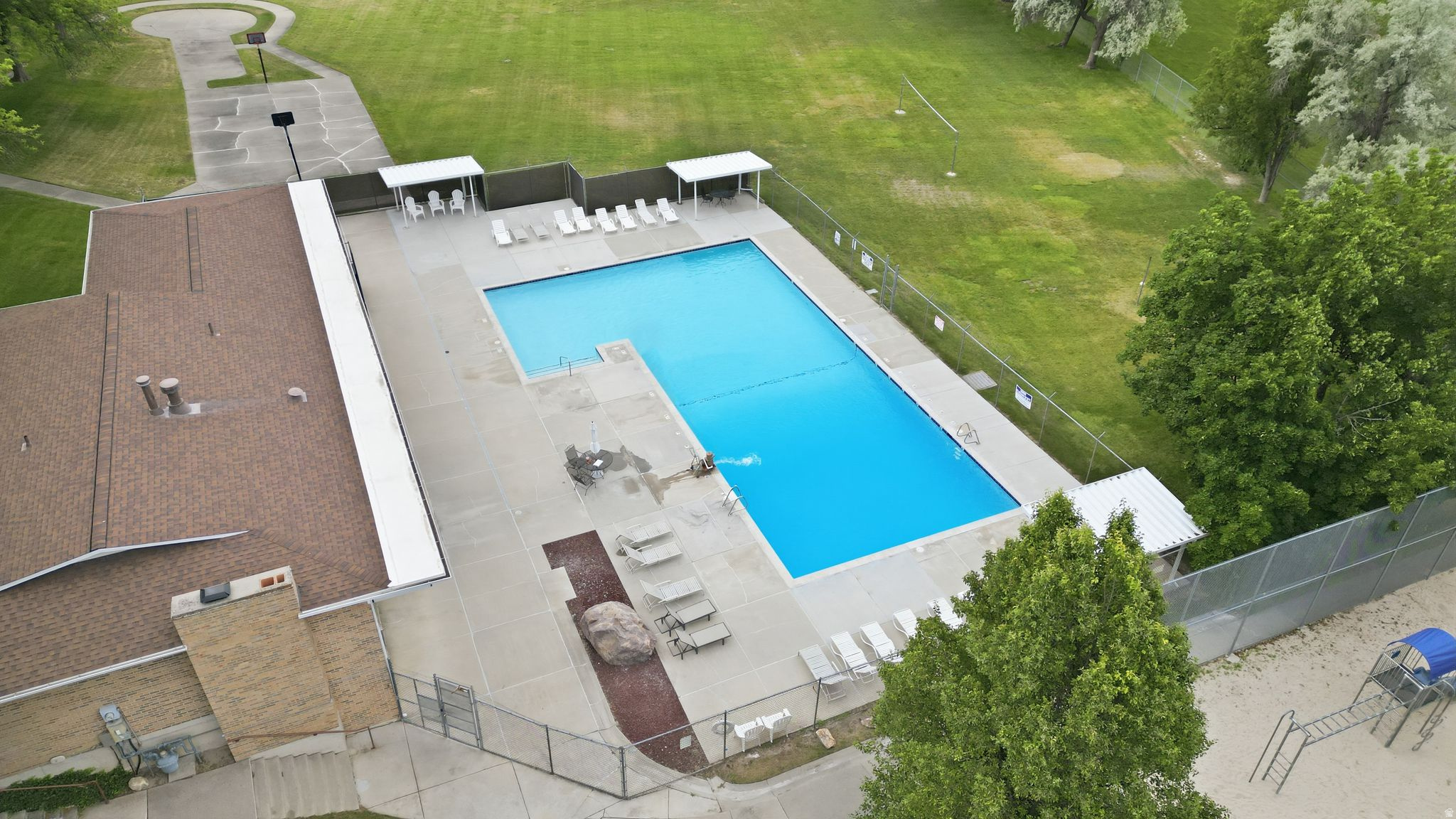THREE FOUNTAINS - Residential