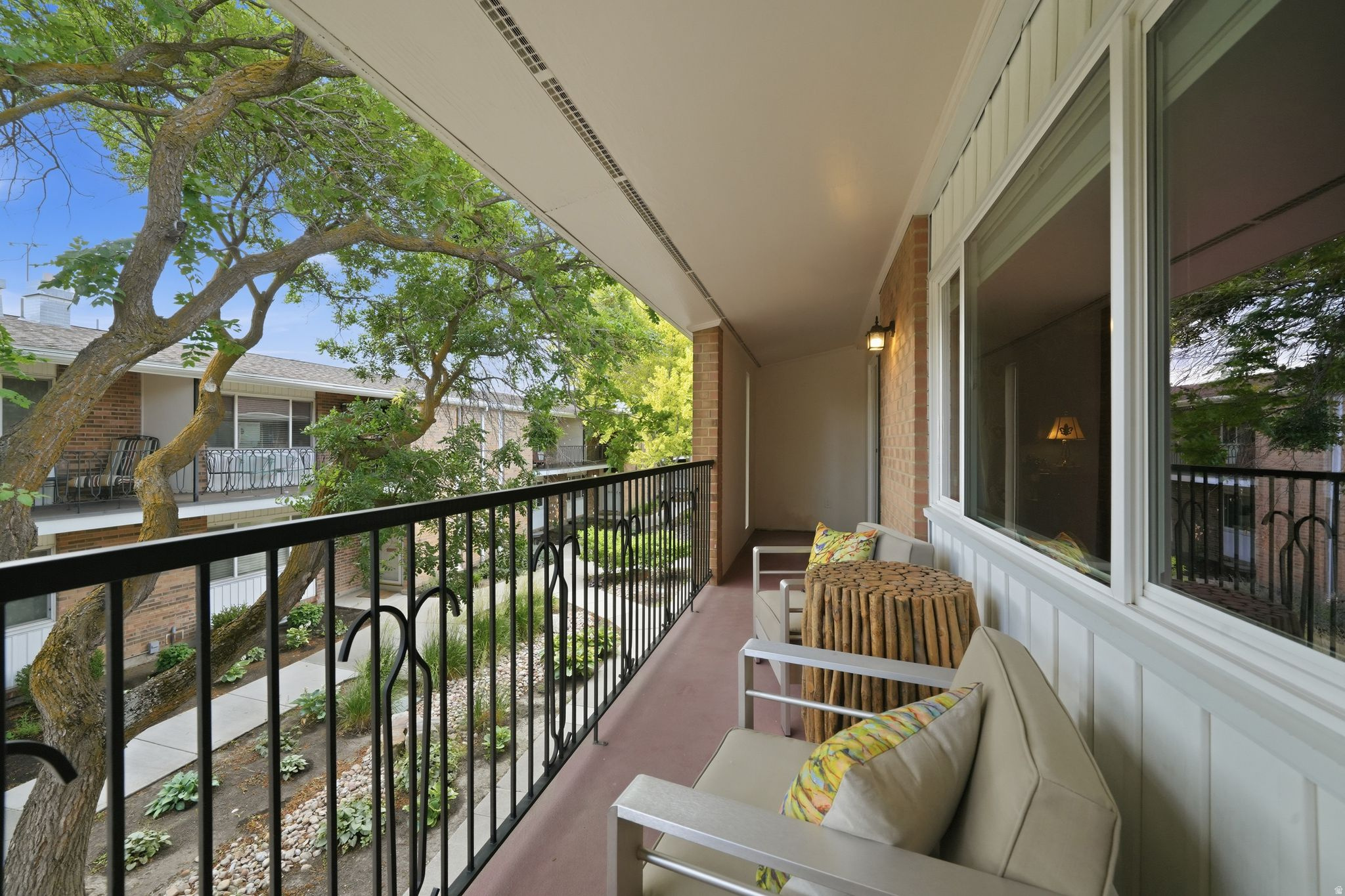 THREE FOUNTAINS - Residential
