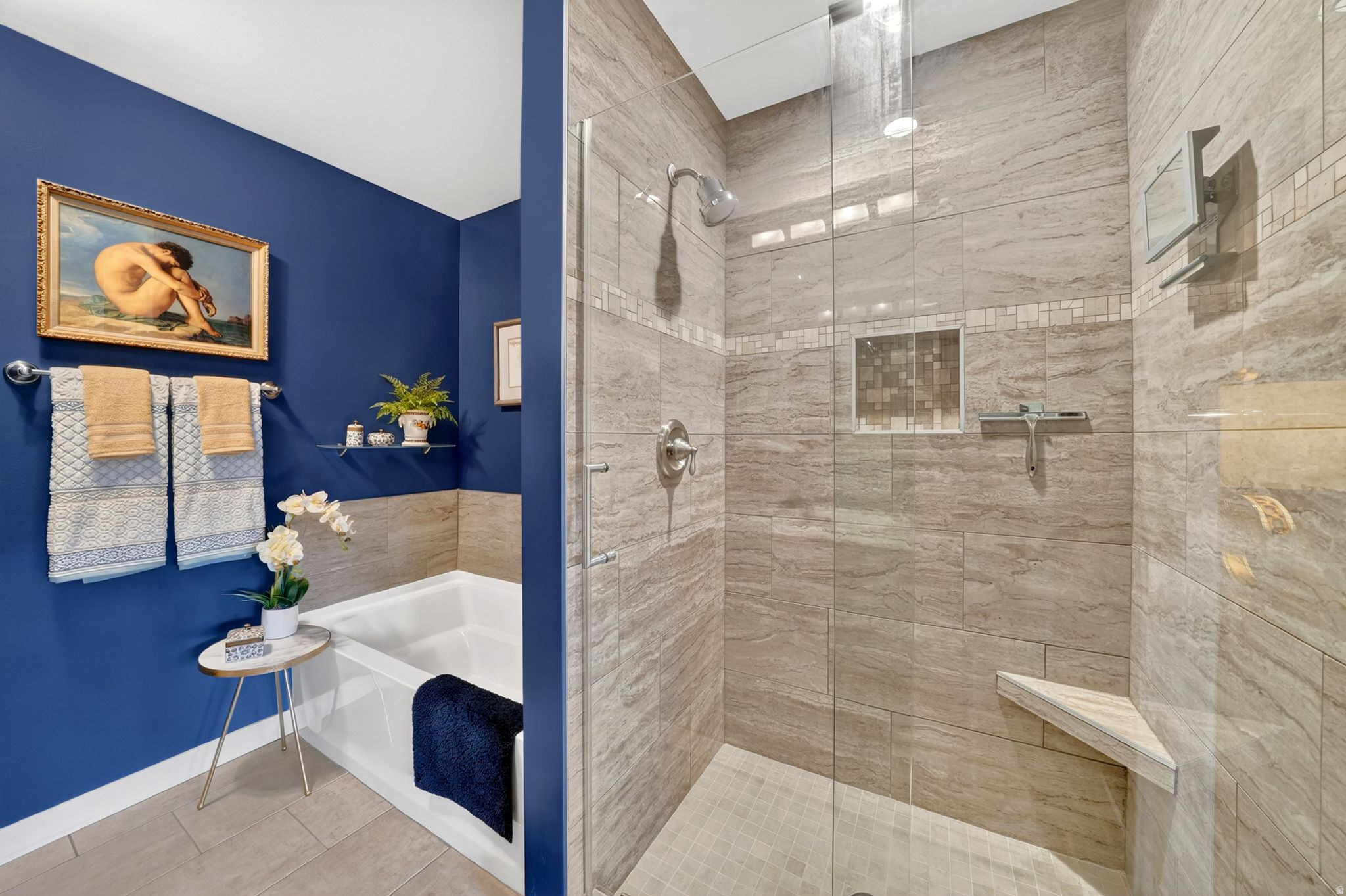 THREE FOUNTAINS - Residential