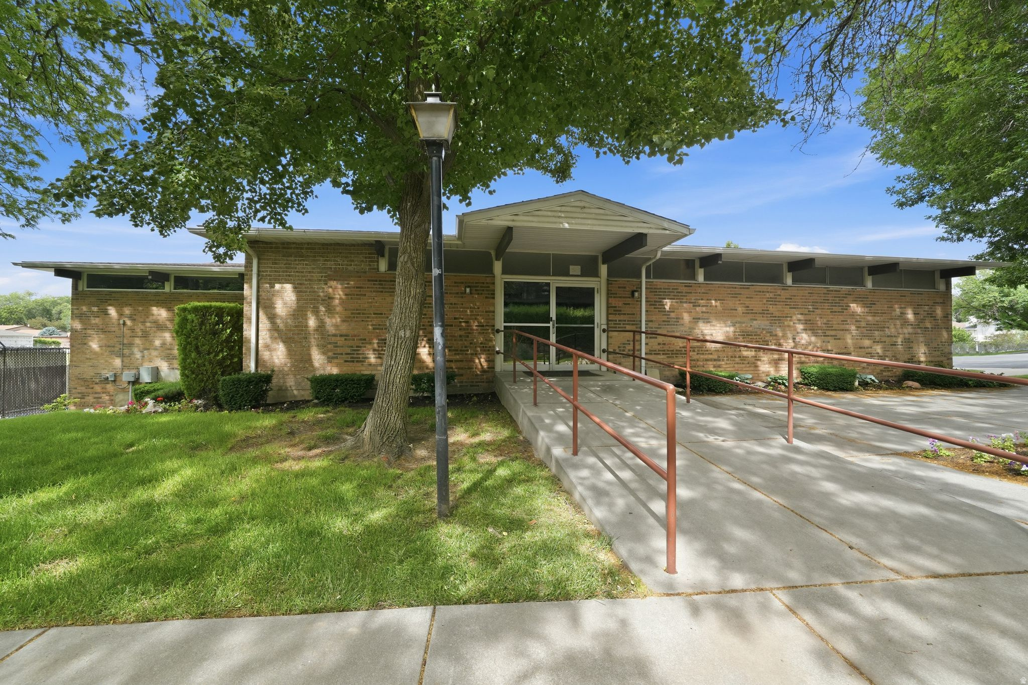 THREE FOUNTAINS - Residential