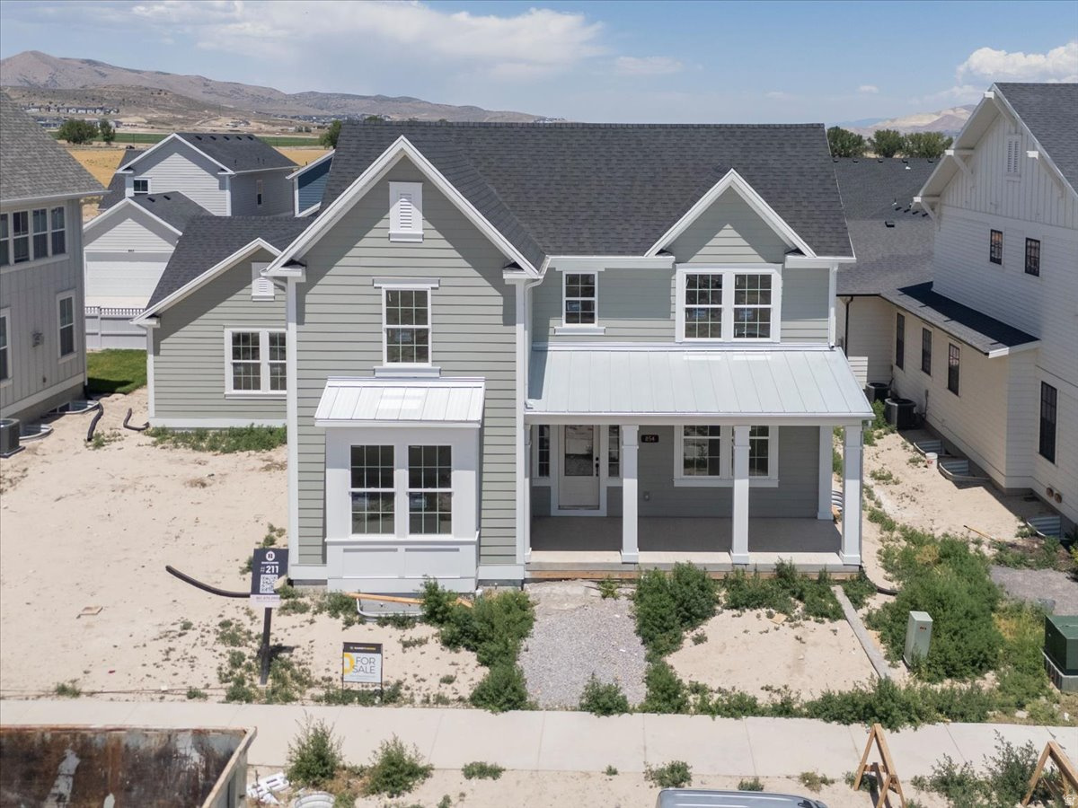 BEACON POINTE - Residential