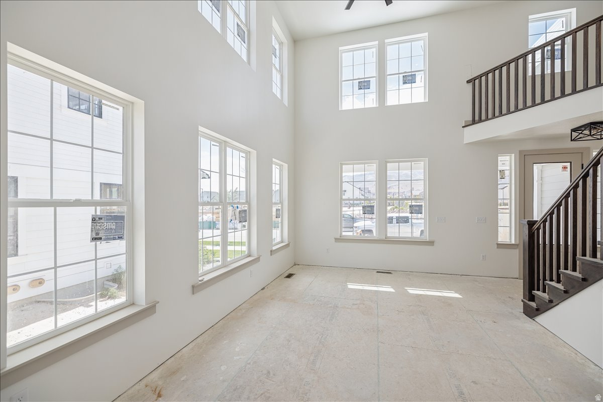 BEACON POINTE - Residential