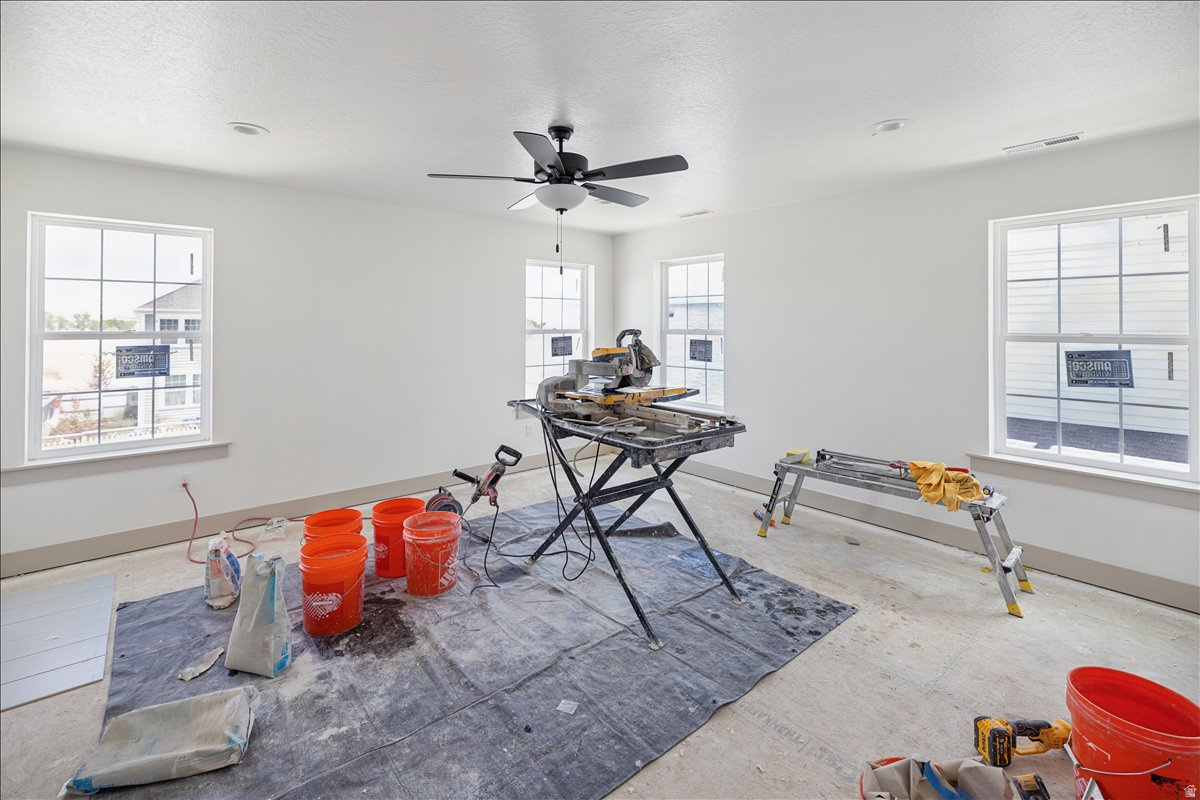 BEACON POINTE - Residential