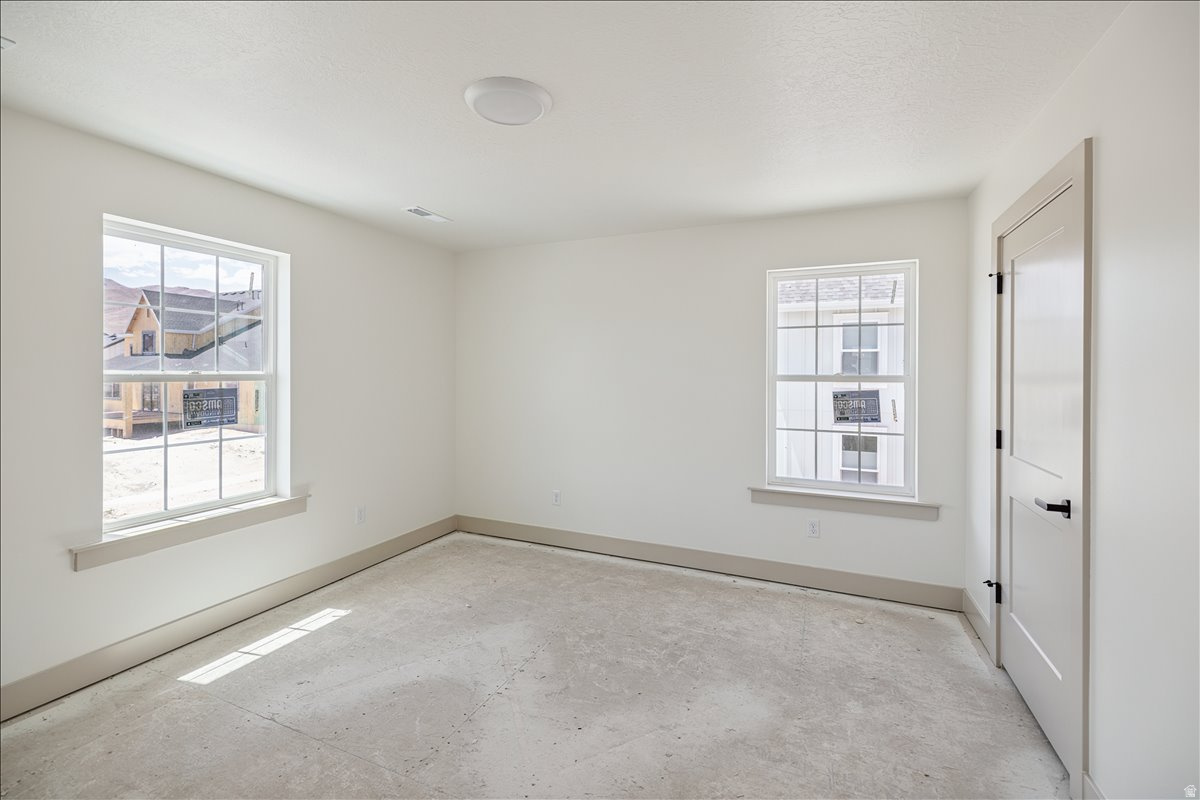 BEACON POINTE - Residential