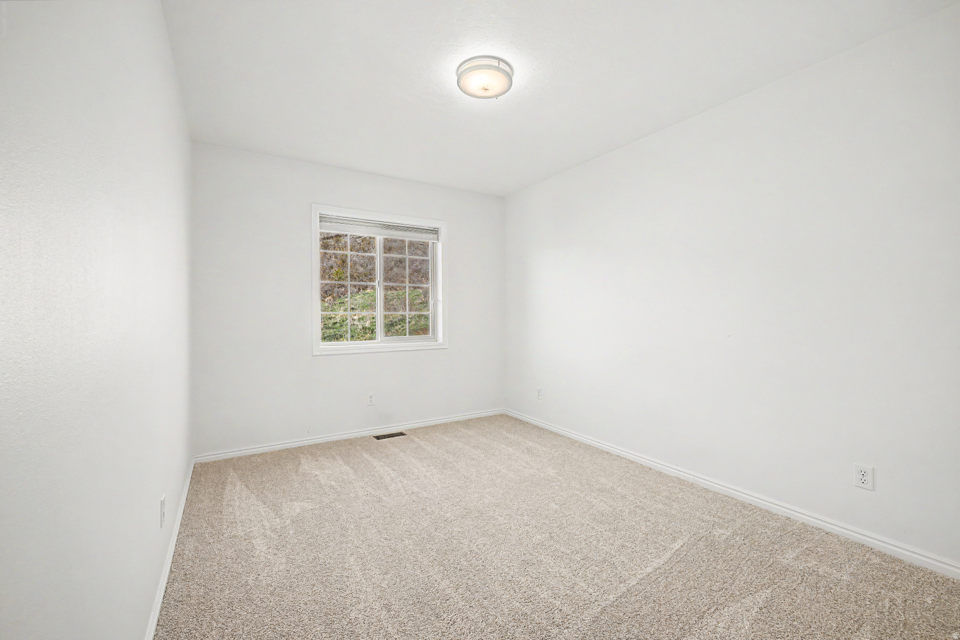 SWISS OAKS - Residential