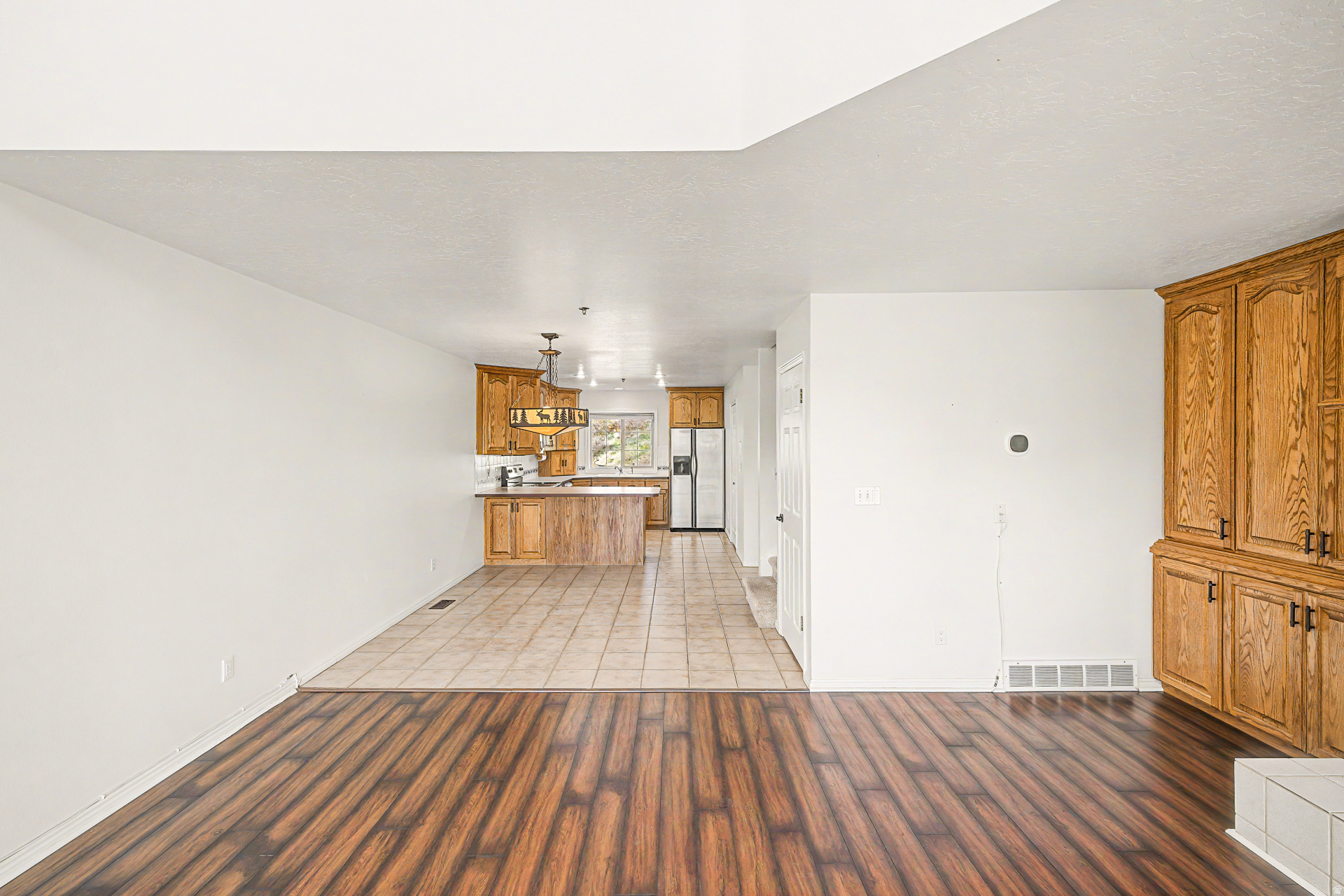 SWISS OAKS - Residential