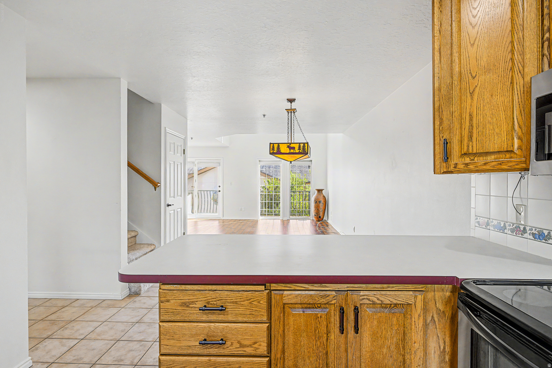 SWISS OAKS - Residential